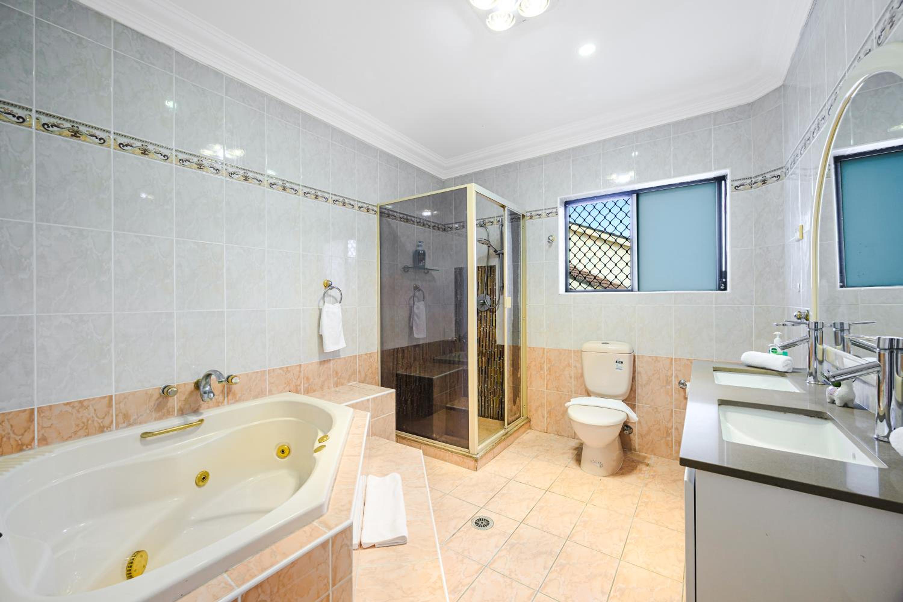 Hurstville Centre 2-level Large House