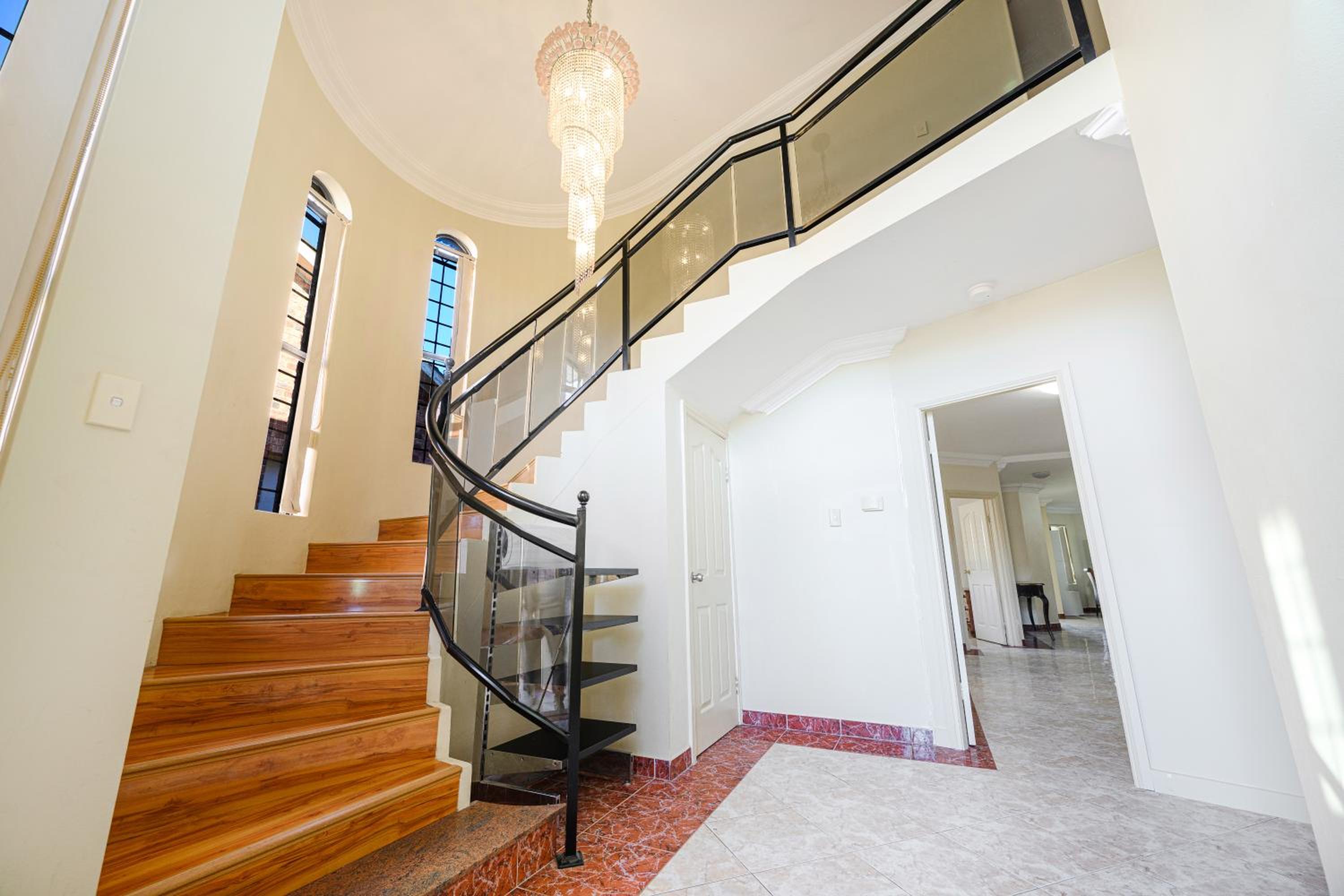 Hurstville Centre 2-level Large House