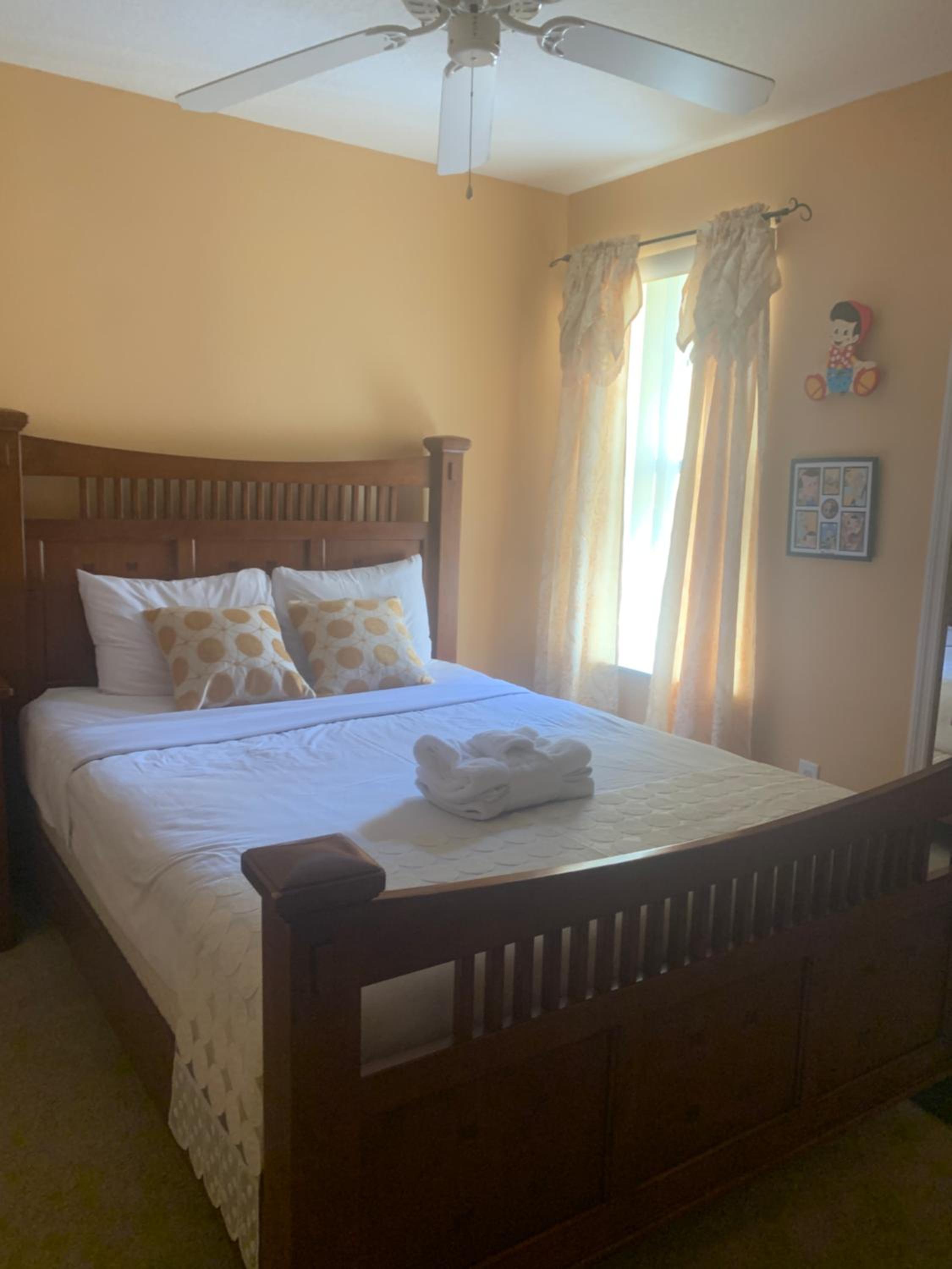 Spacious Condo Close to Disney Attractions