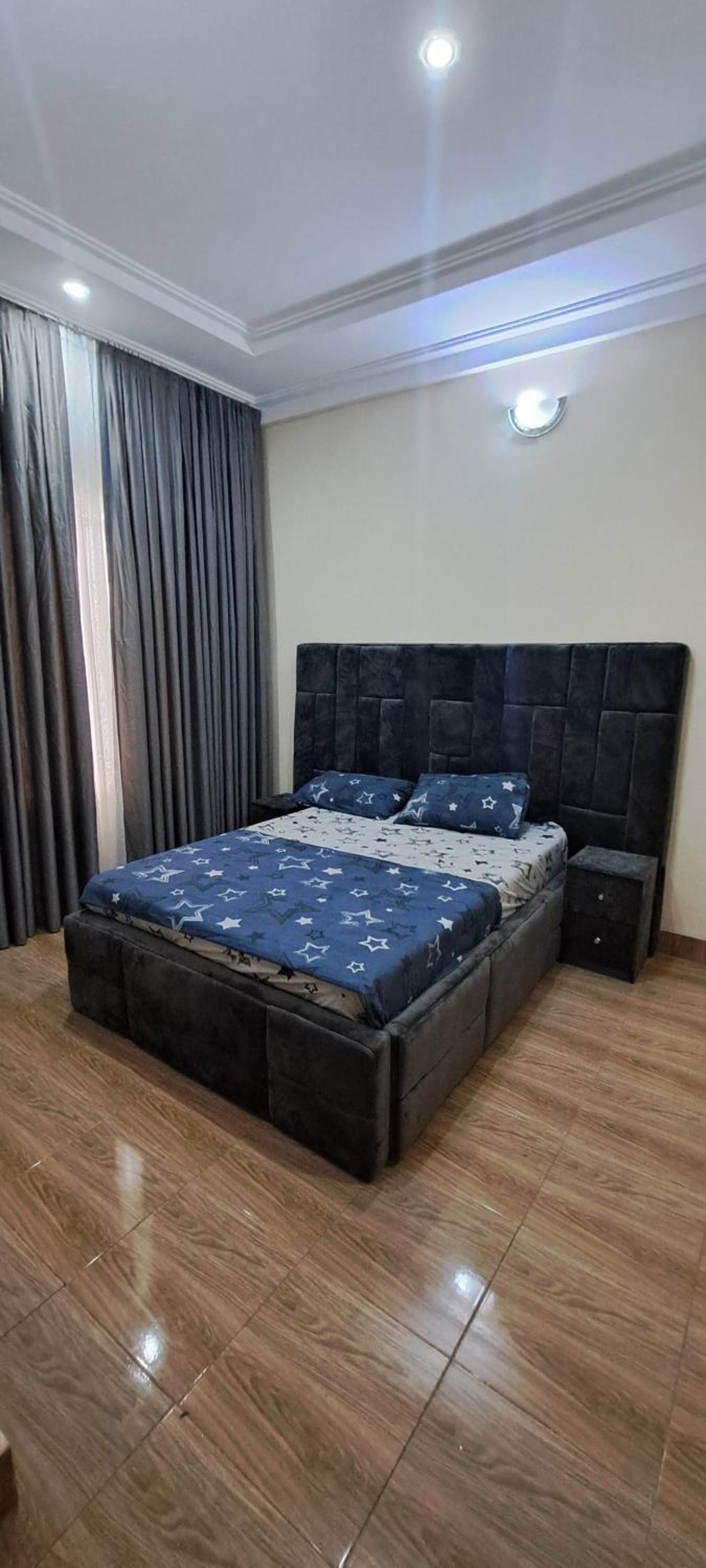 Furnish luxury 2 bedroom apartment view 2