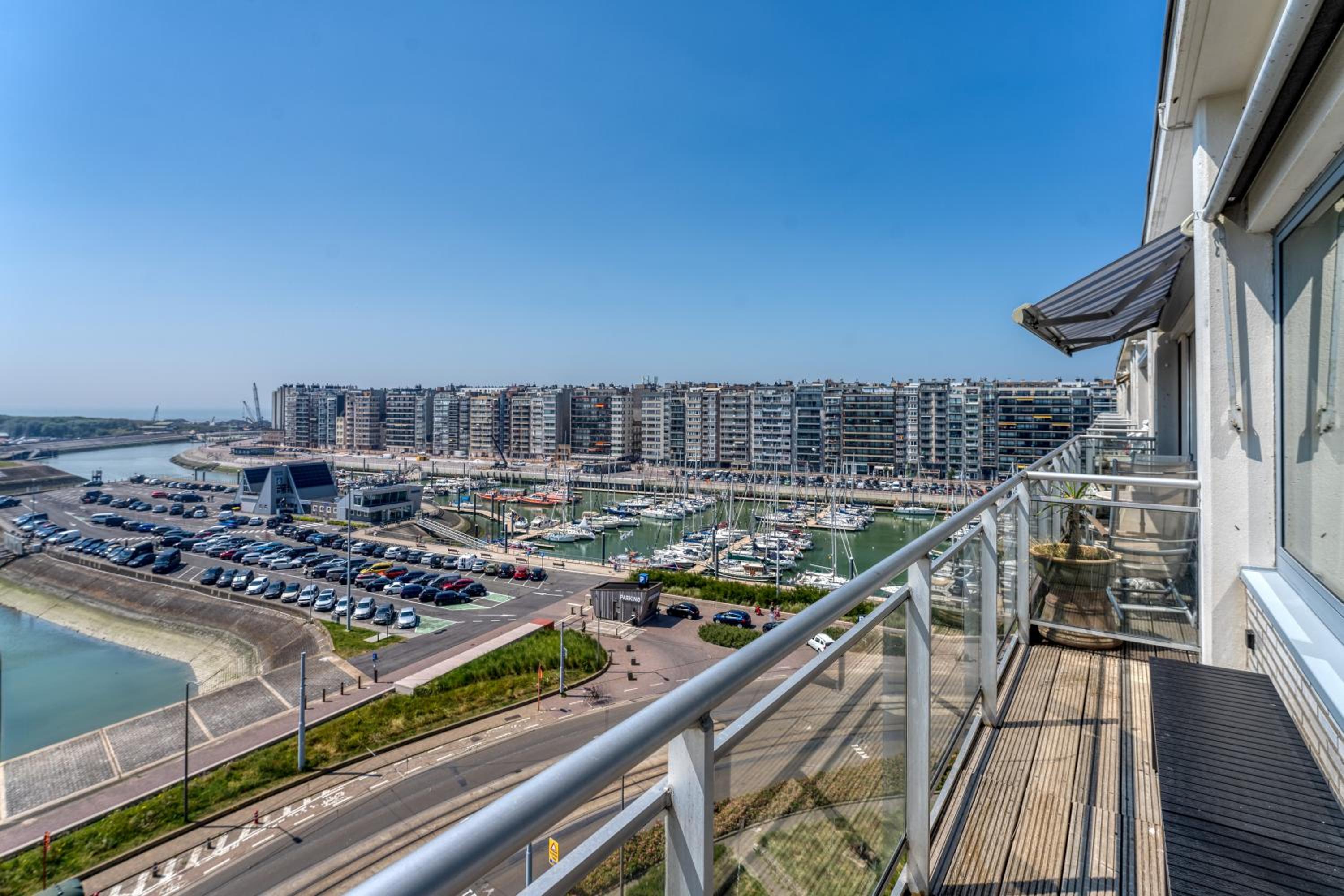 Portview G8 met parking 6Pers