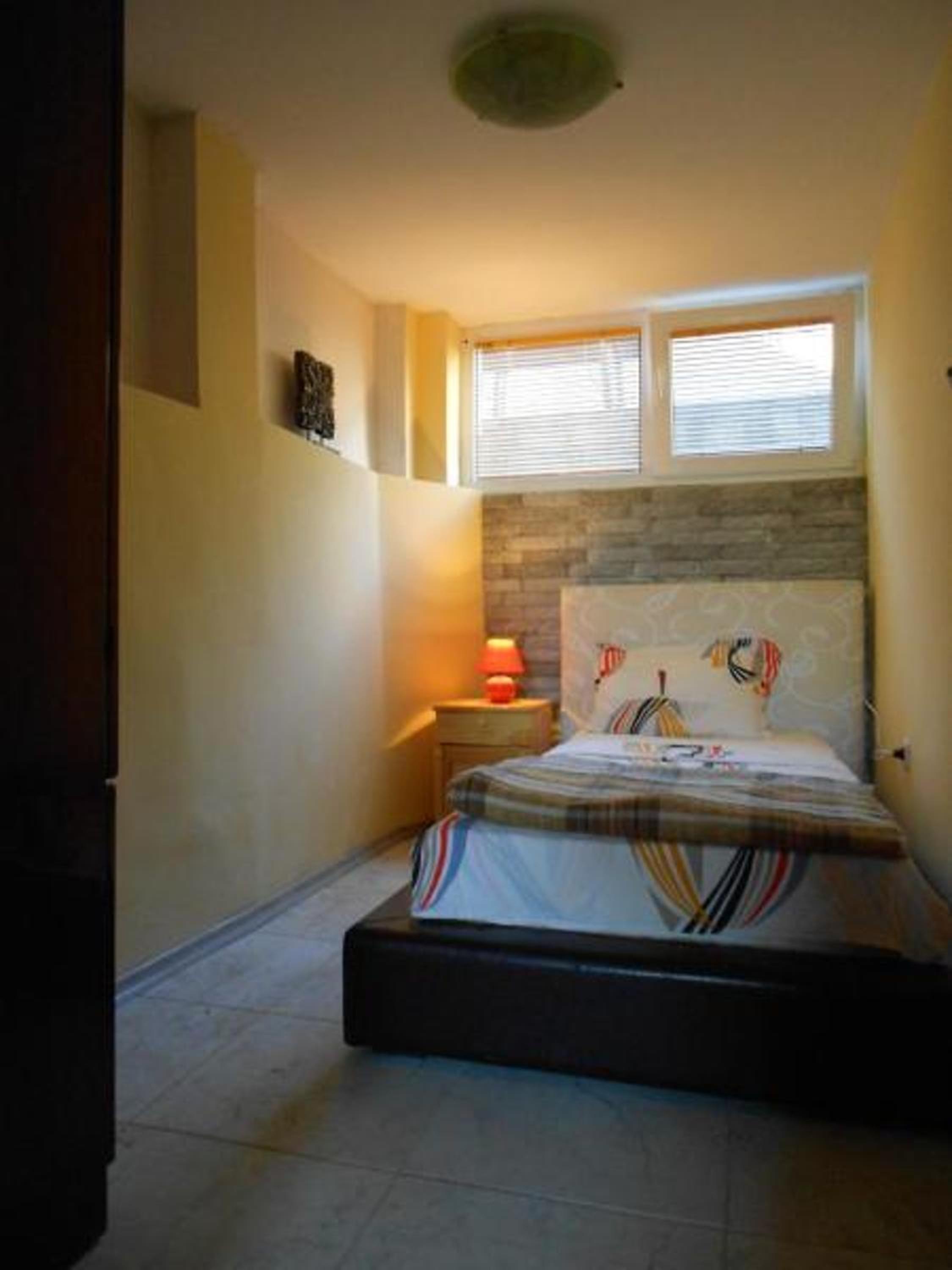 Welcoming house in Varna with sea view