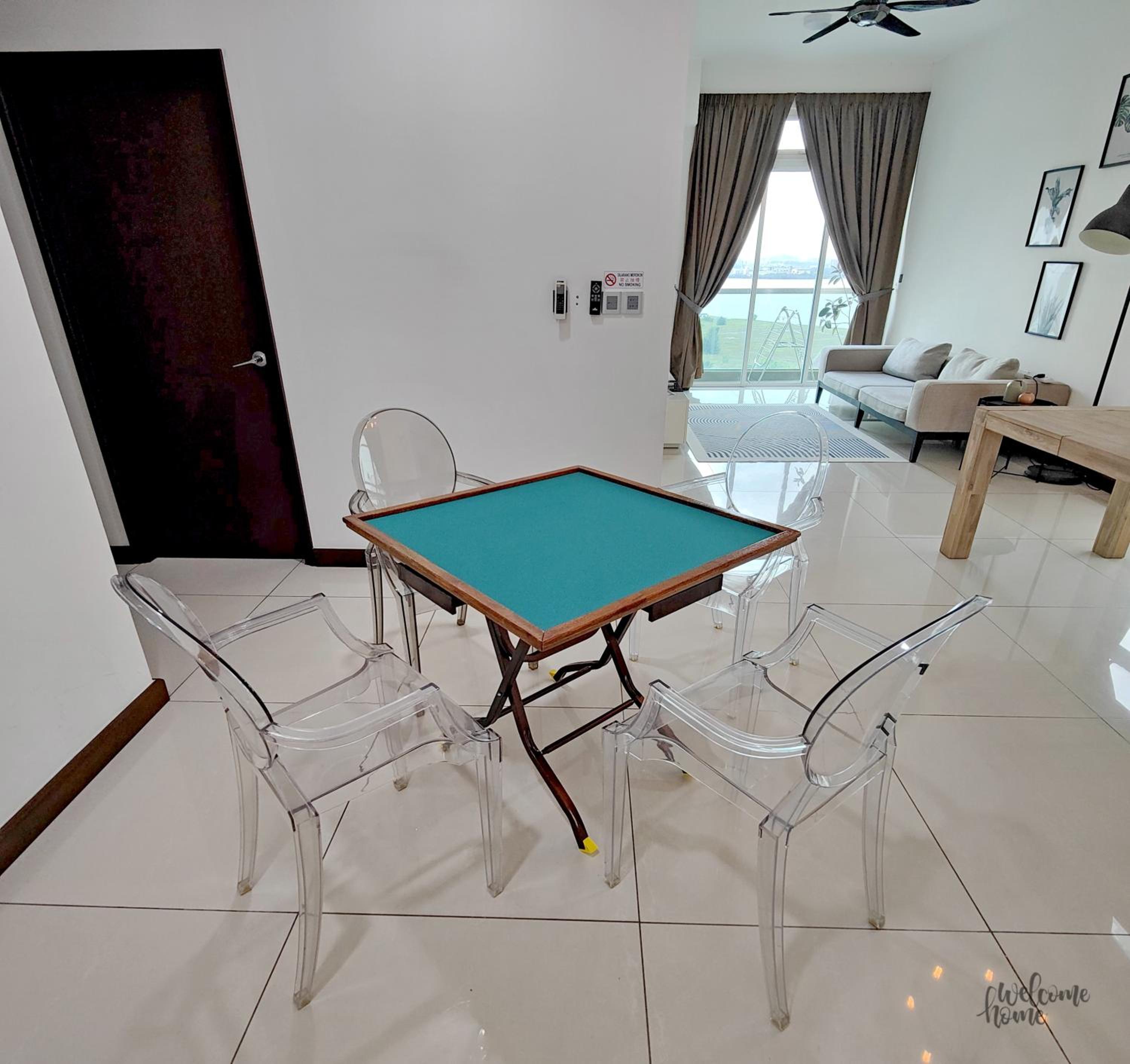 Paragon Residences Straits View Homestay by WELCOME HOME