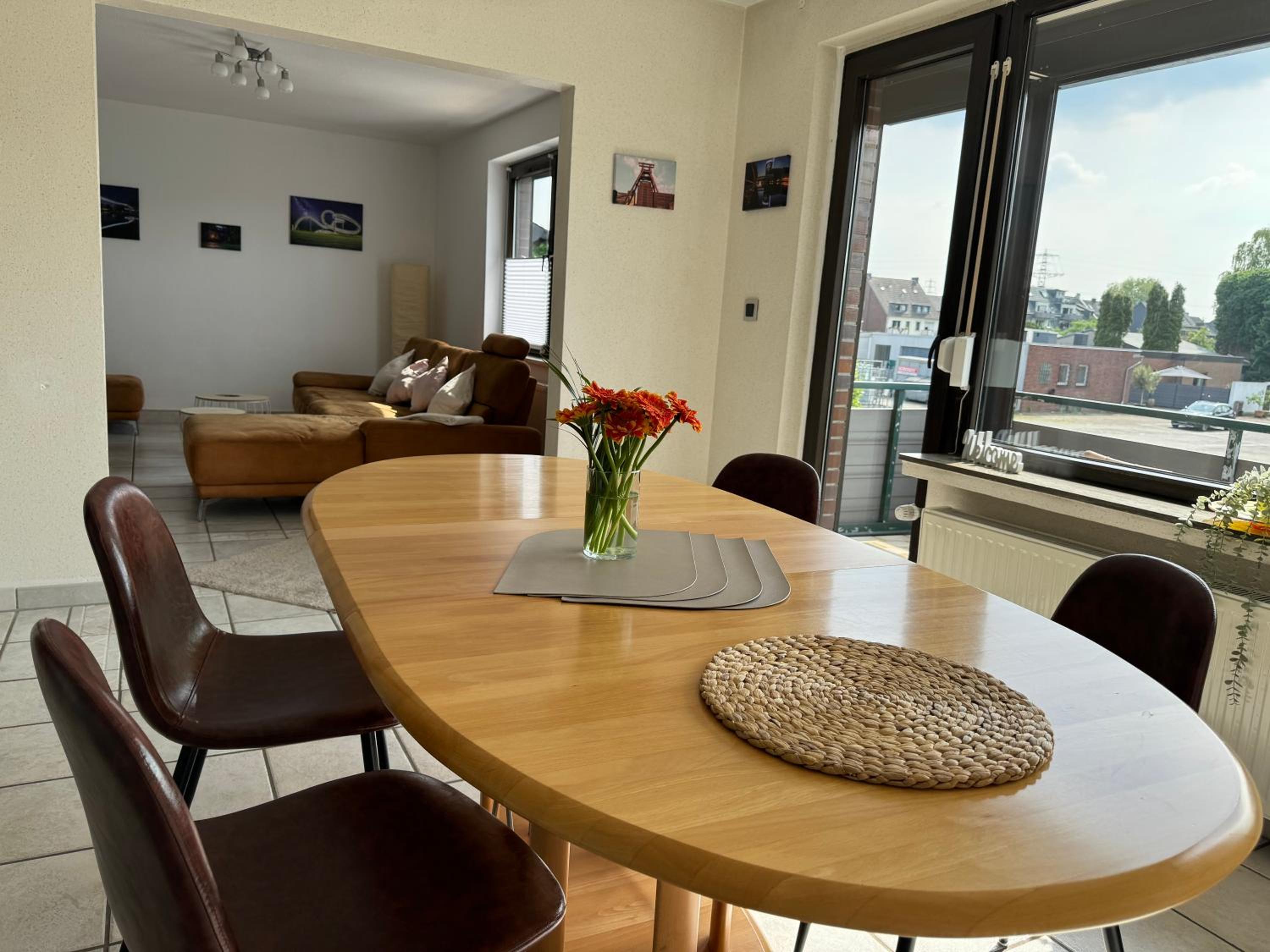 Ruhrpott Residenz - 3 Zimmer Suite - 70qm mit Balkon