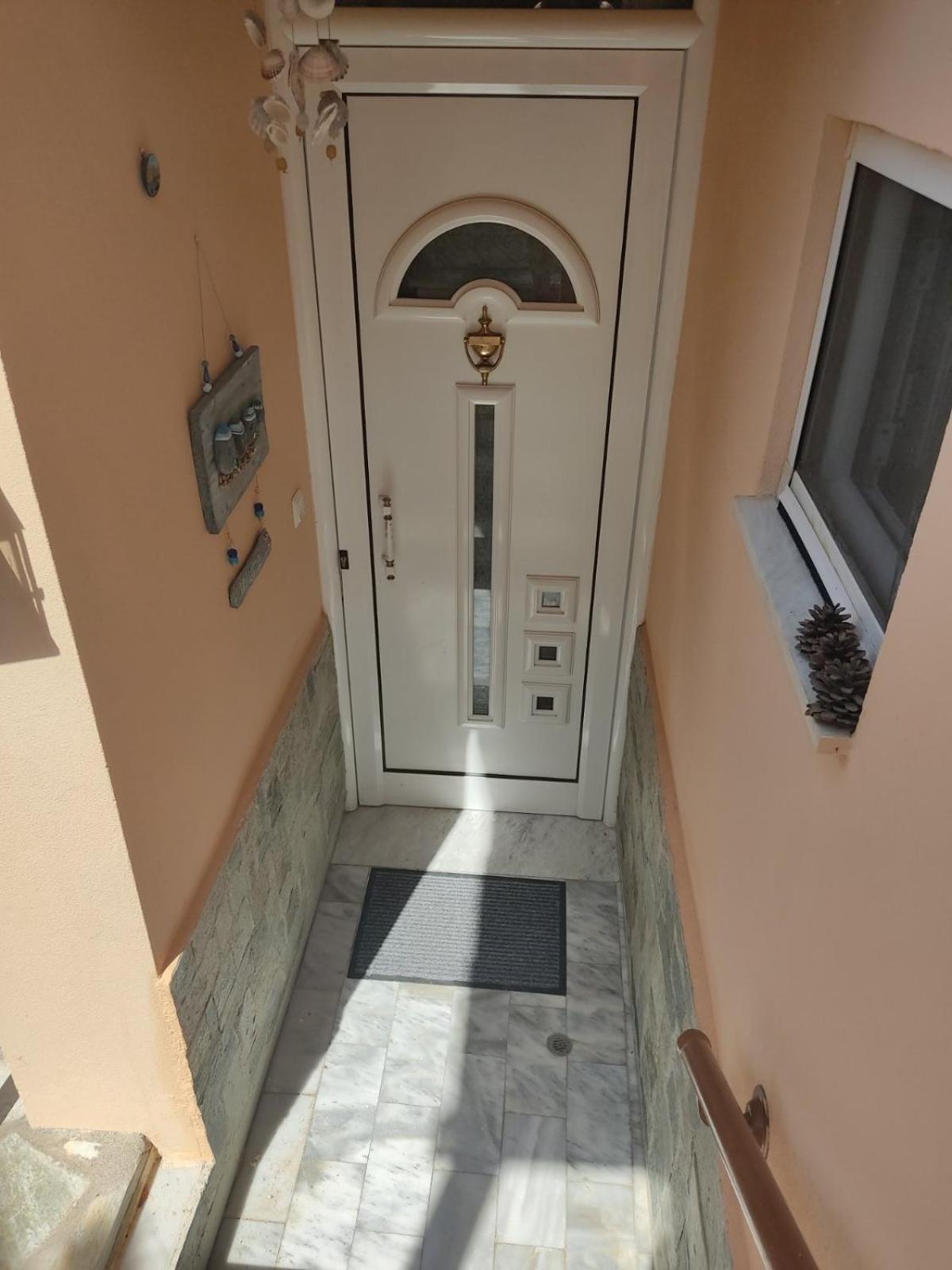 Dream House view 4