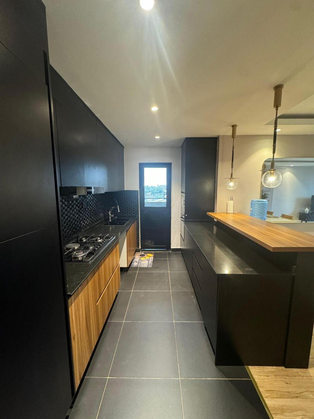 Luxury 2 bedroom in Nairobi view 5