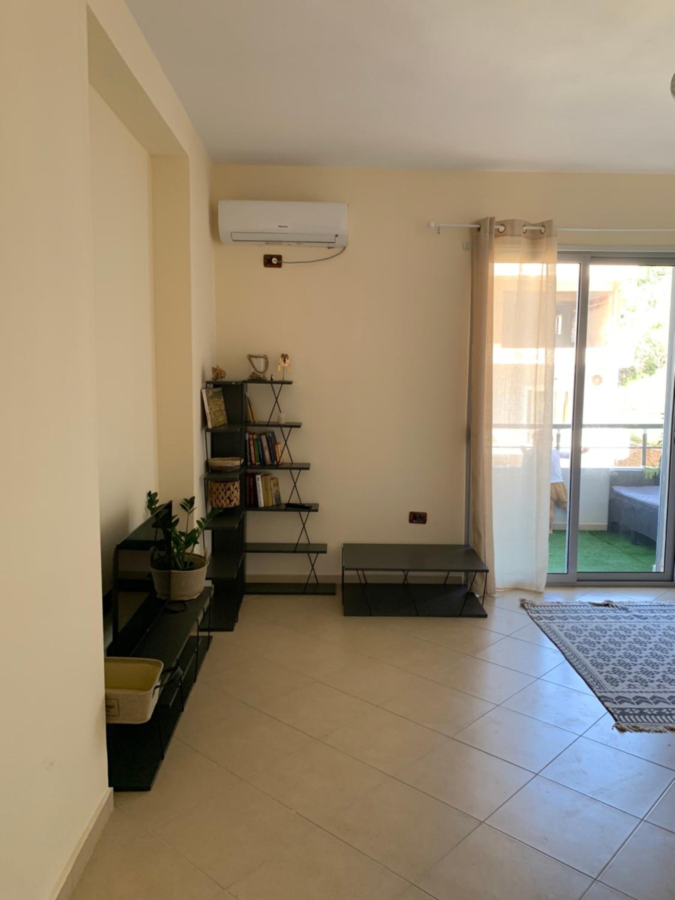 Elis apartment