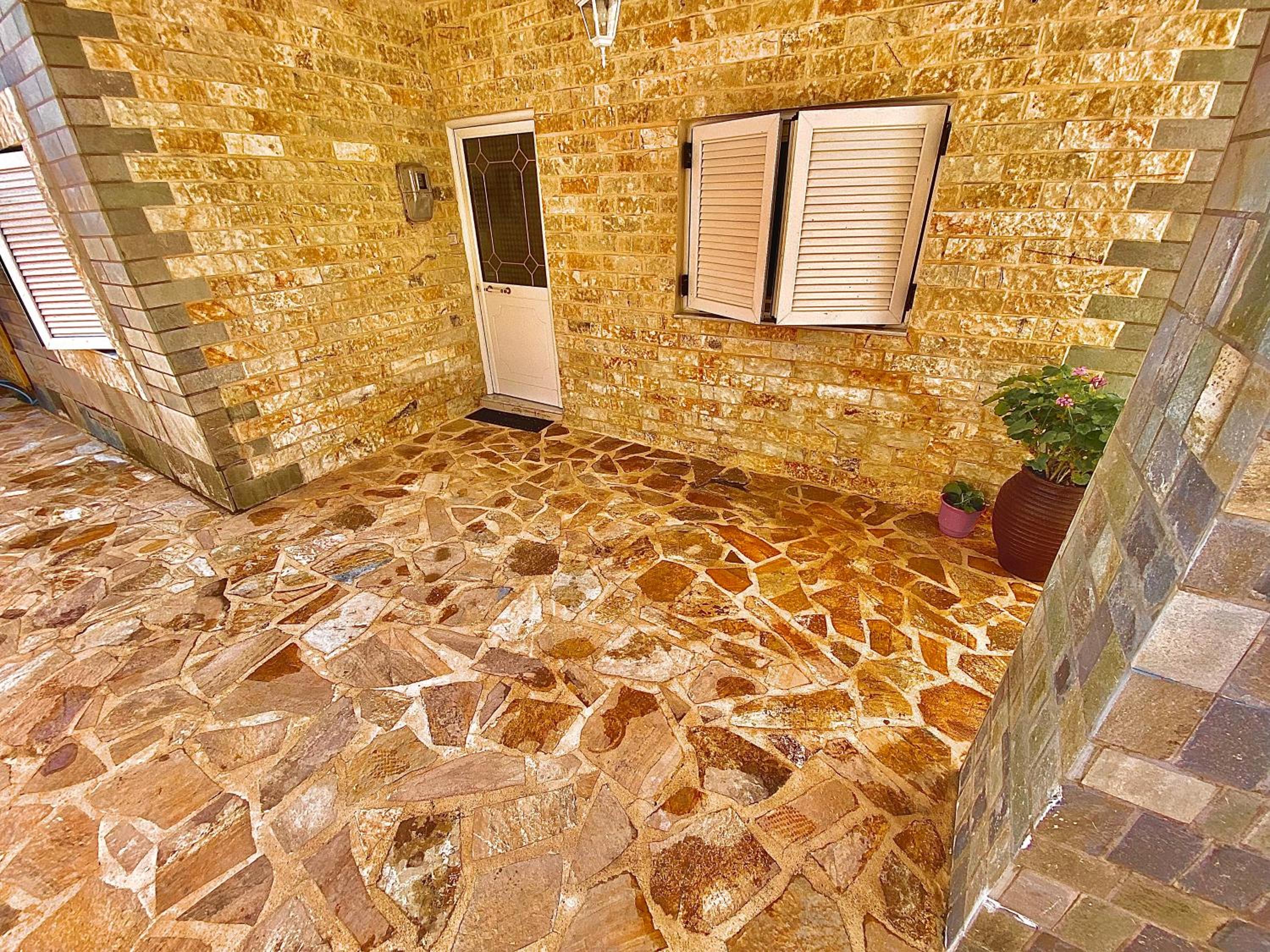Janos Seaview House view 2