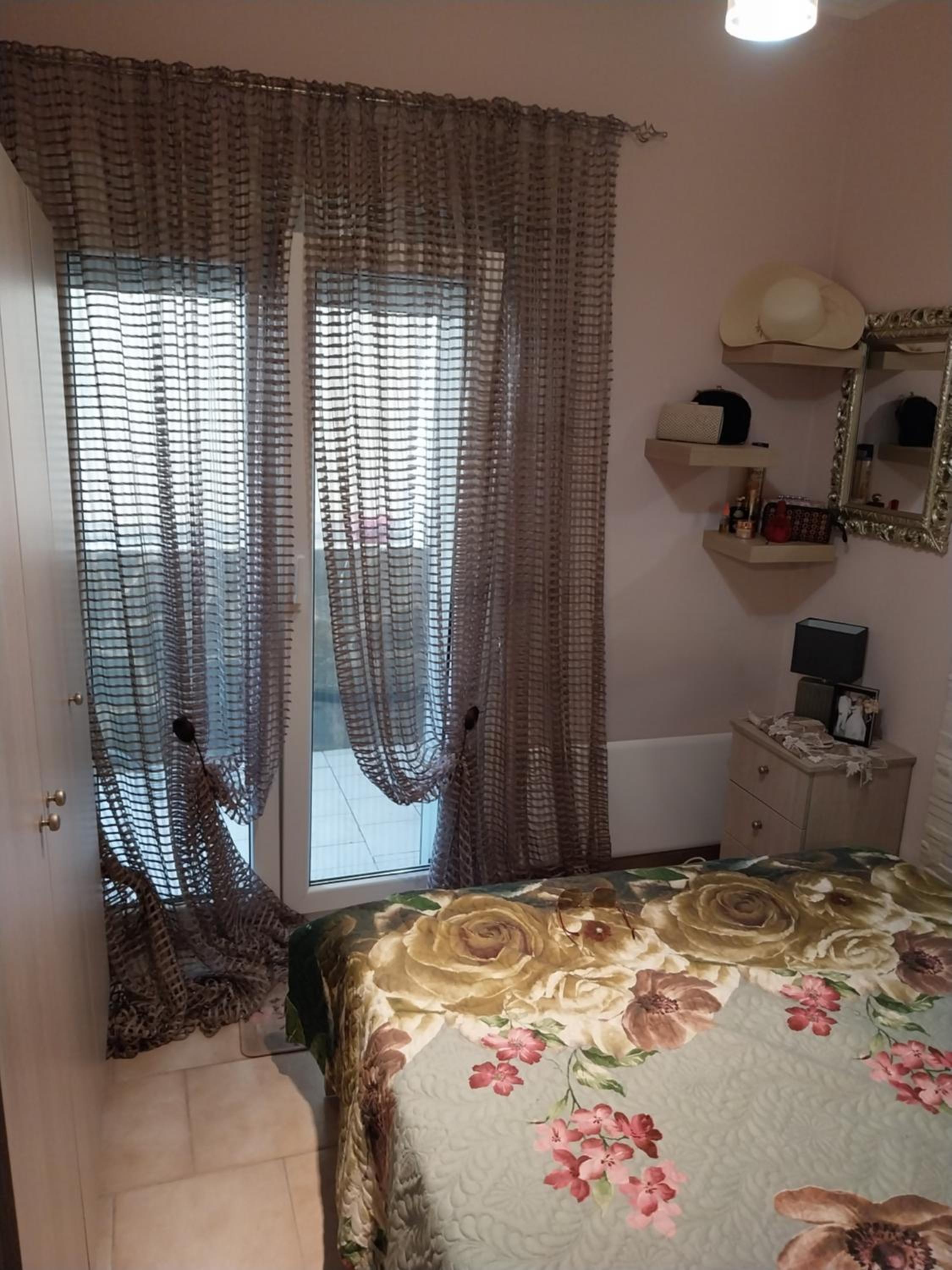 Amfitheas apartment