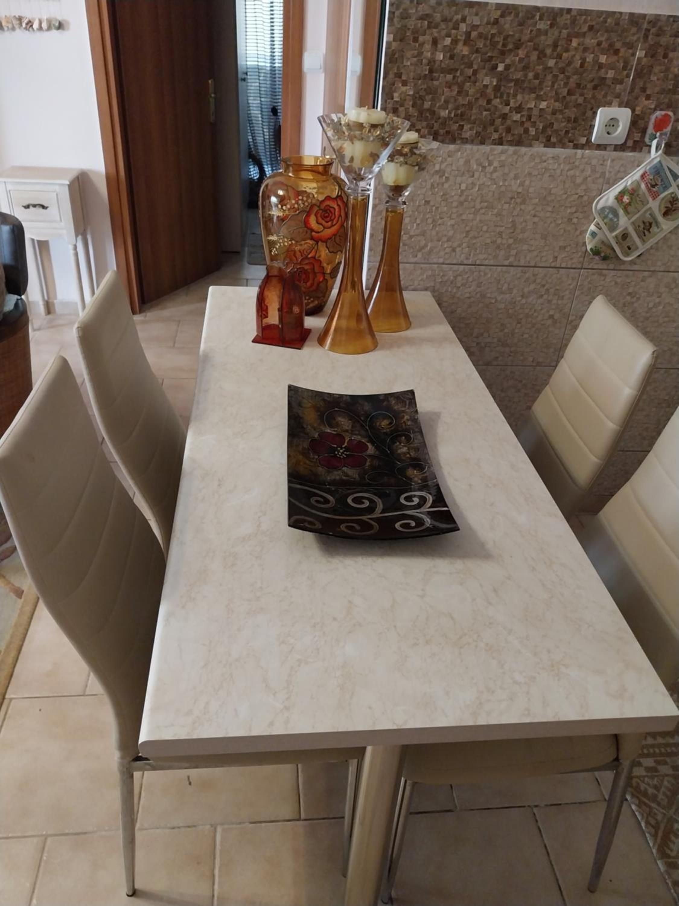 Amfitheas apartment