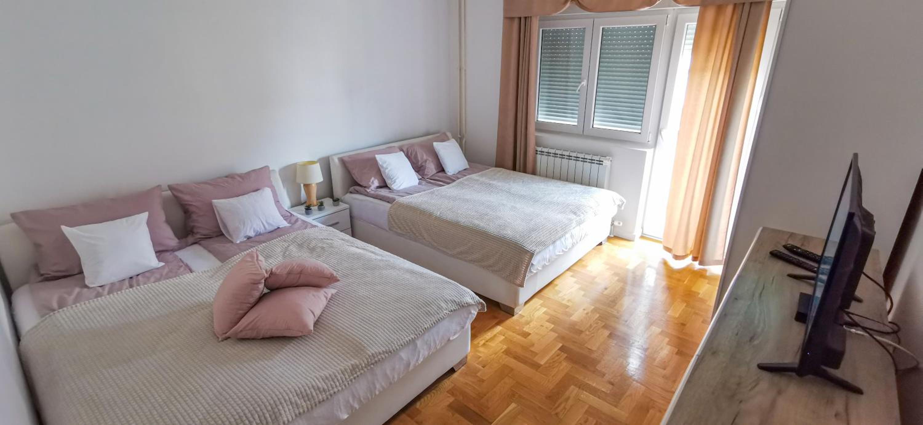 Pleasure Place 2 apartment