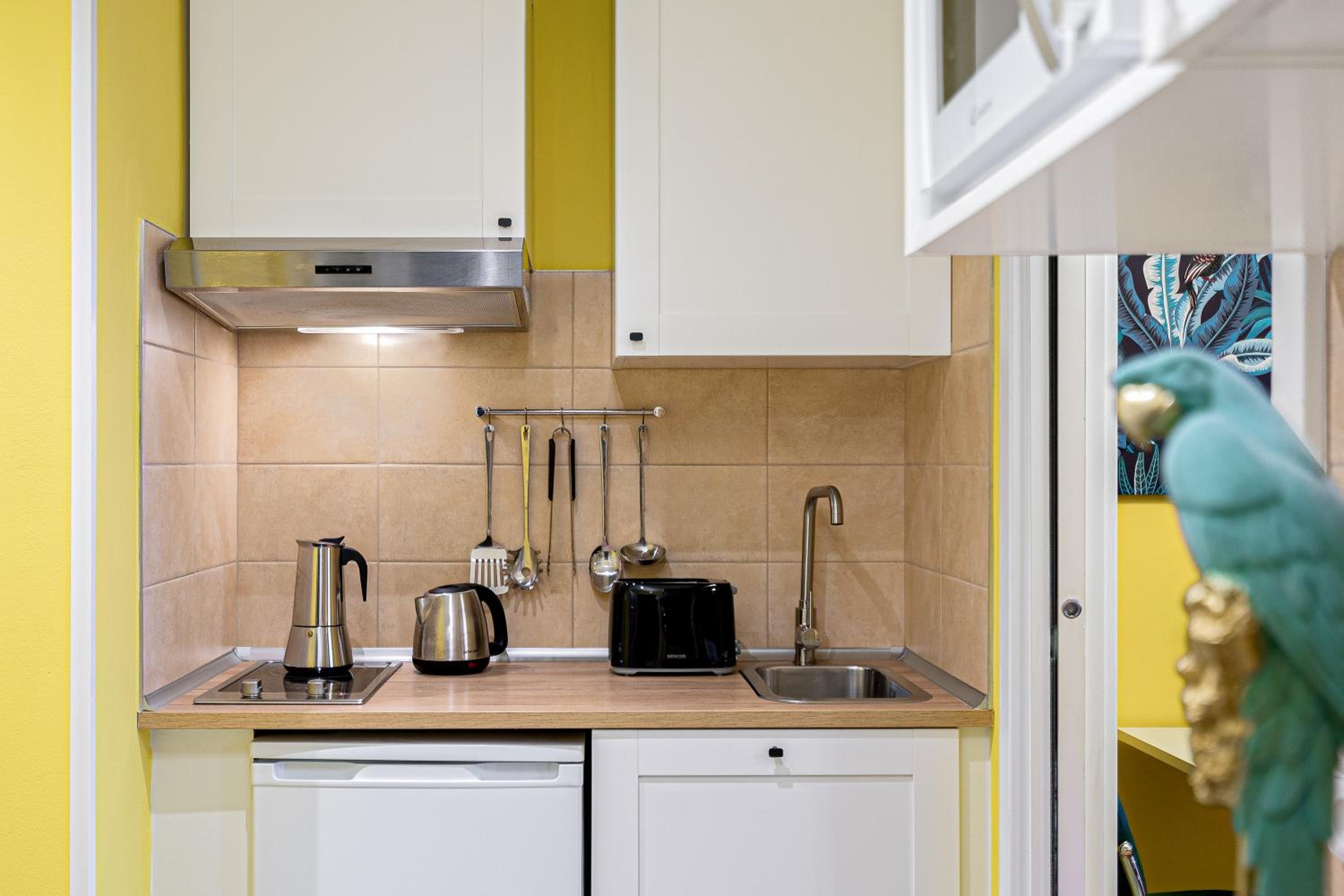 Oasis Apartments at Charles Square