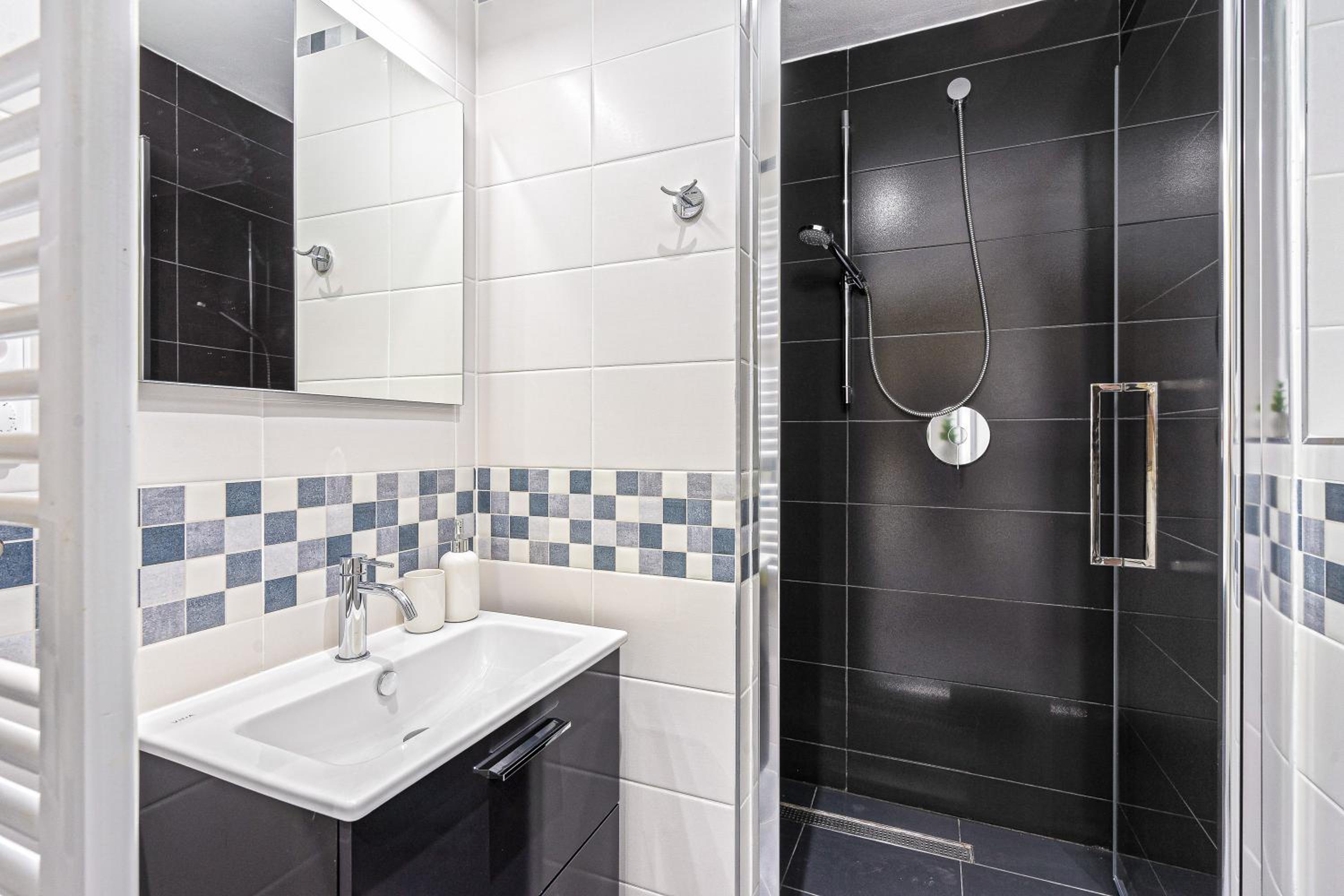 Oasis Apartments at Charles Square