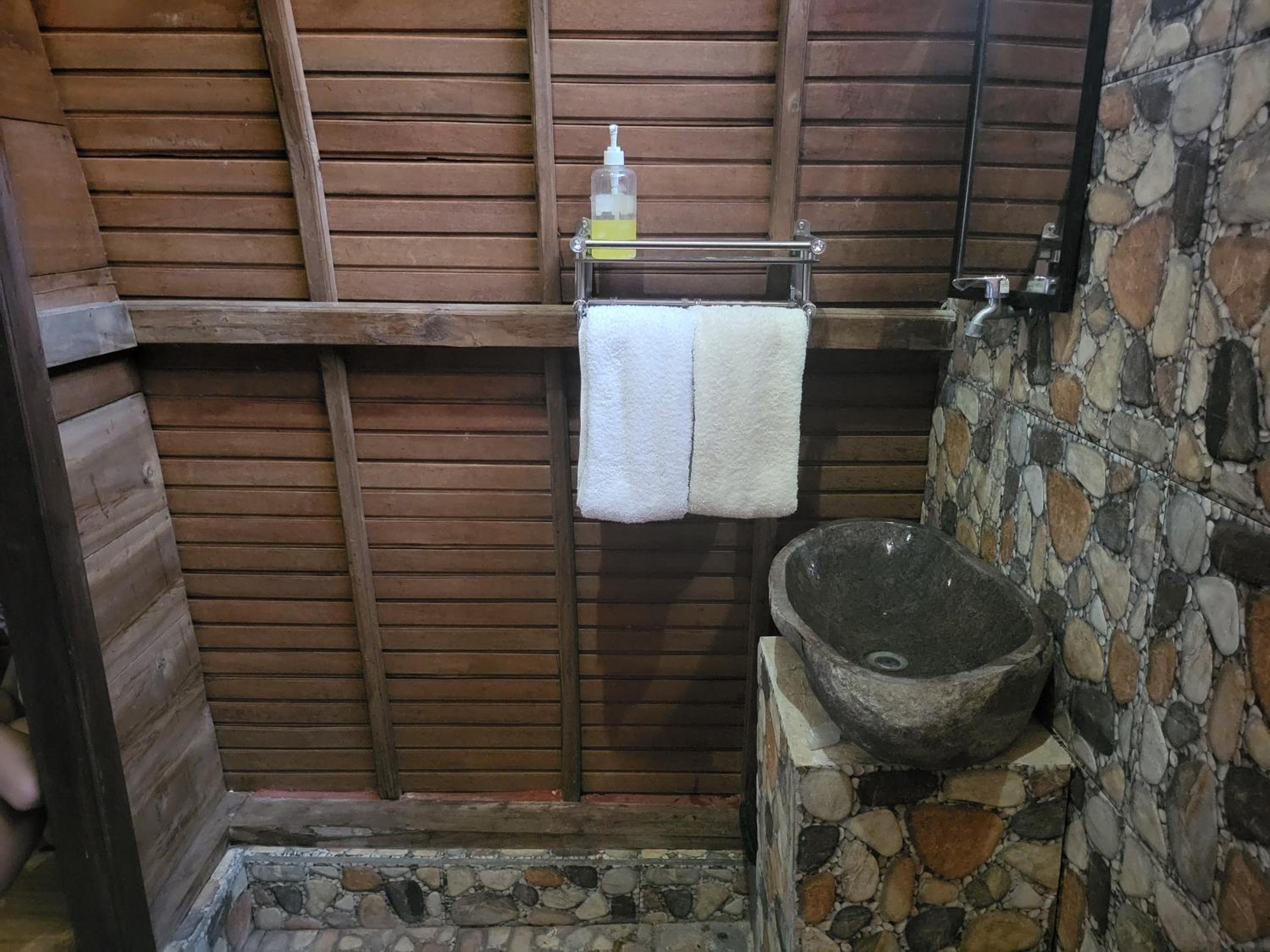 Jambu Guesthouse Nusa Penida view 2