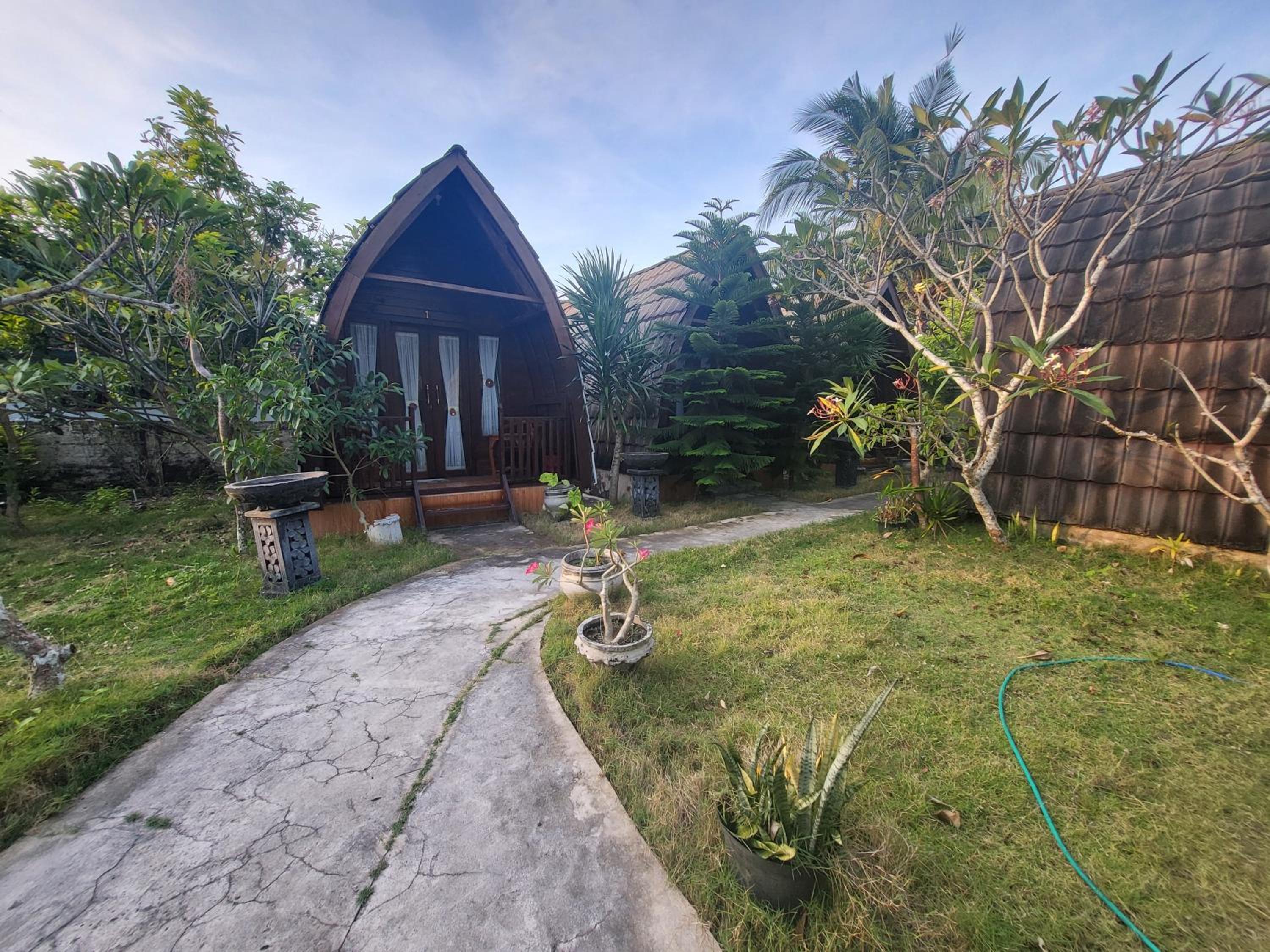 Jambu Guesthouse Nusa Penida view 4