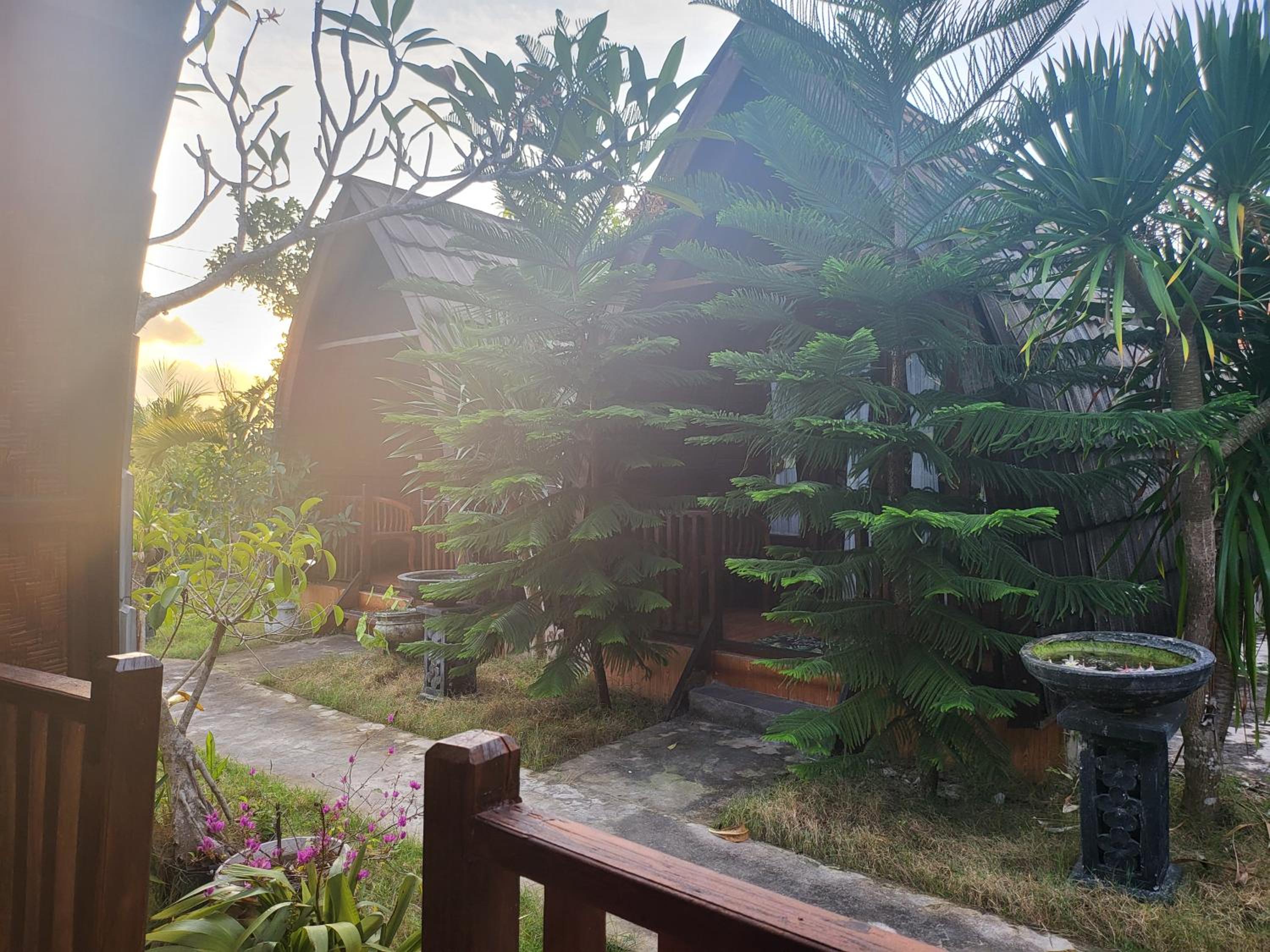 Jambu Guesthouse Nusa Penida view 5