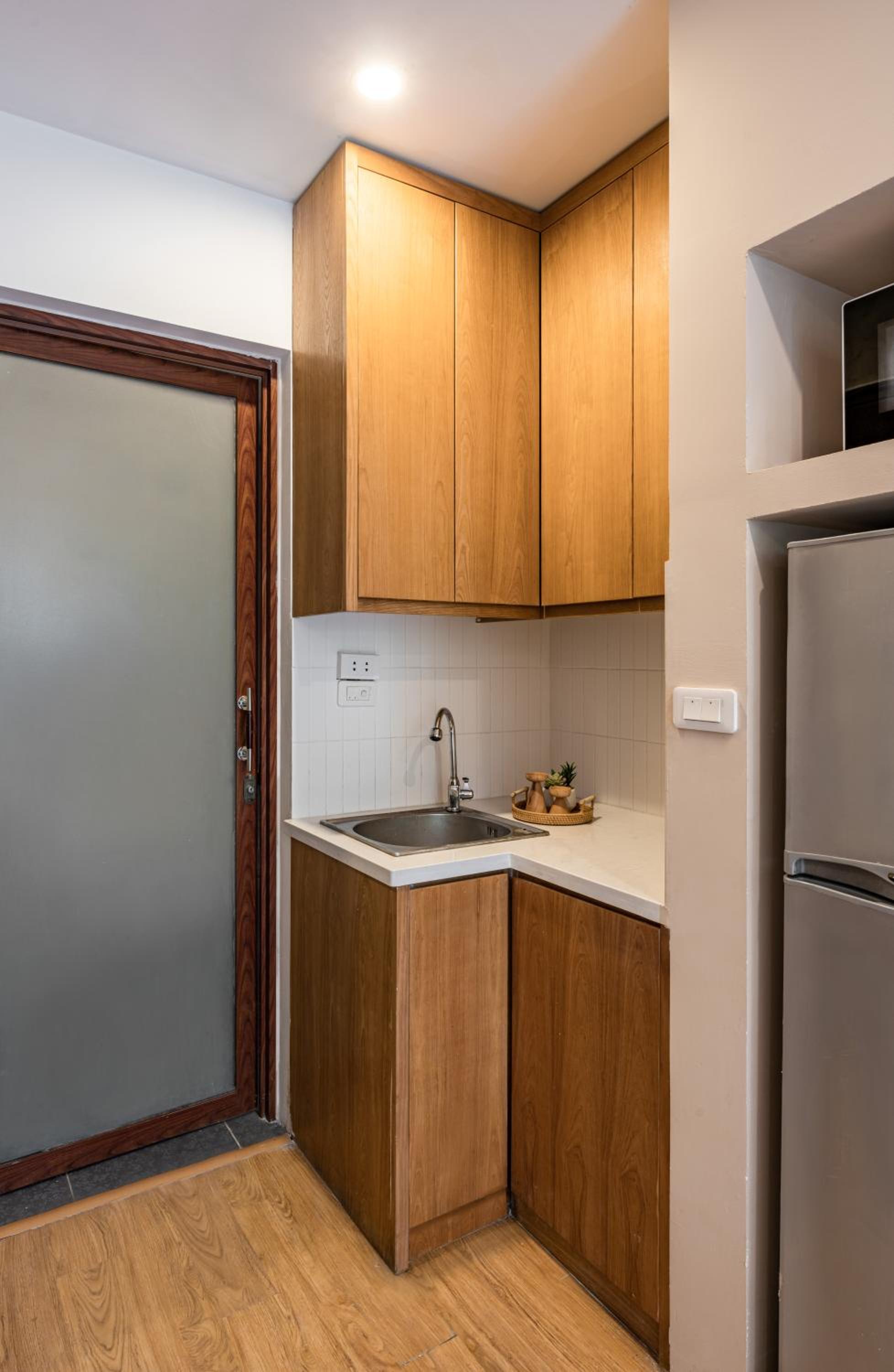 Inam Home Lakeview Apartments