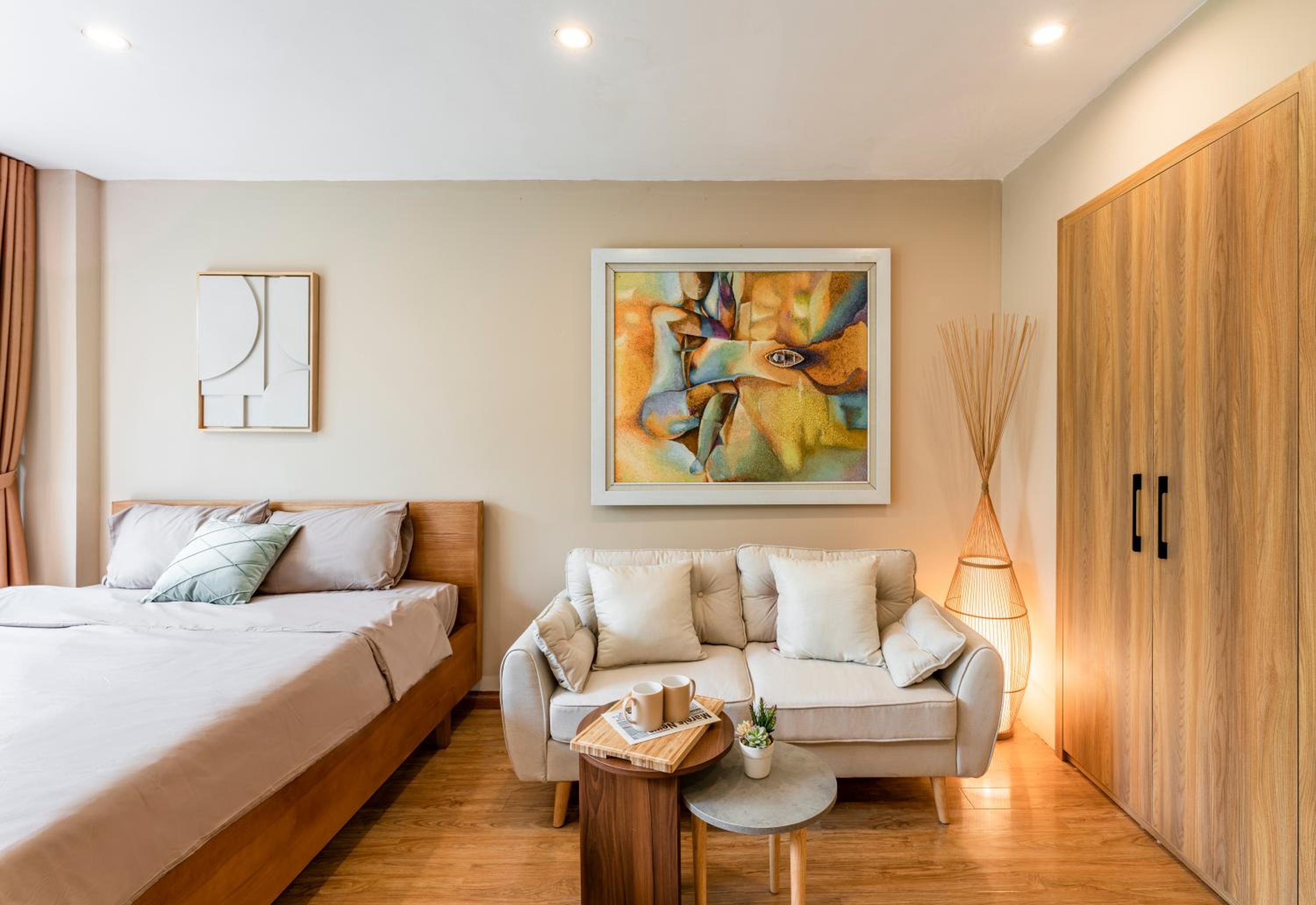 Inam Home Lakeview Apartments