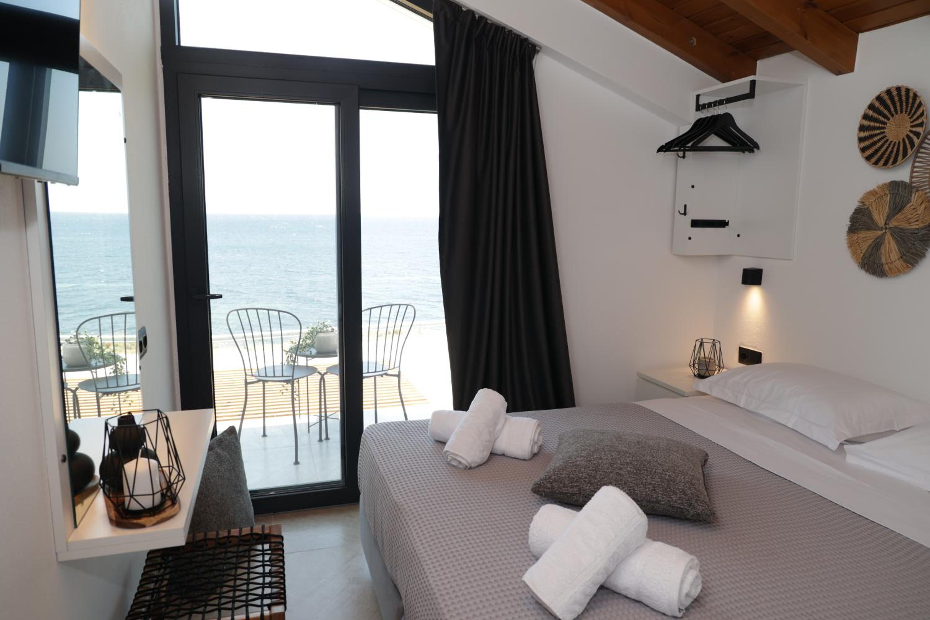 Saos Terra Suites view 2