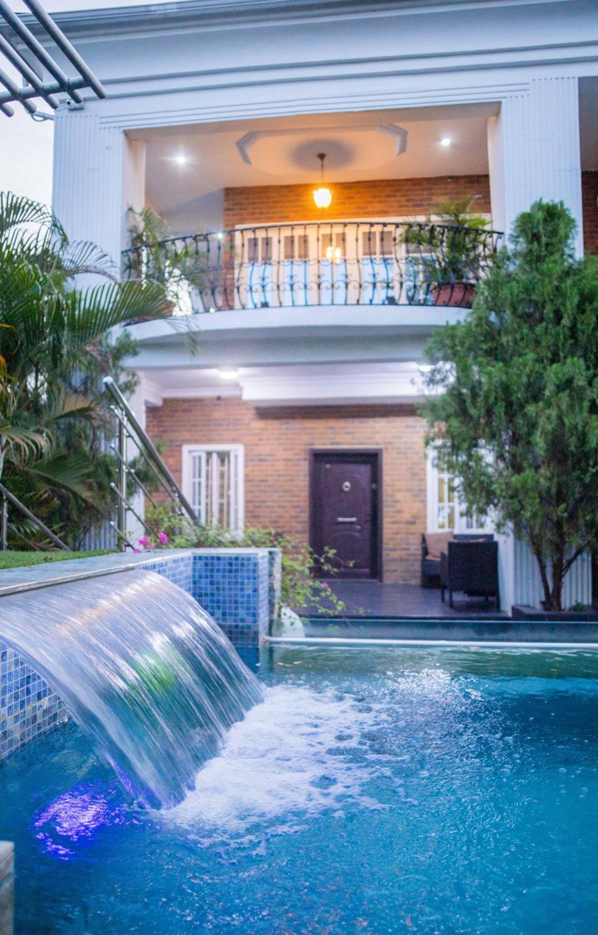 LEKKI SECRET MANSION 'n' SWIMMING POOl view 4