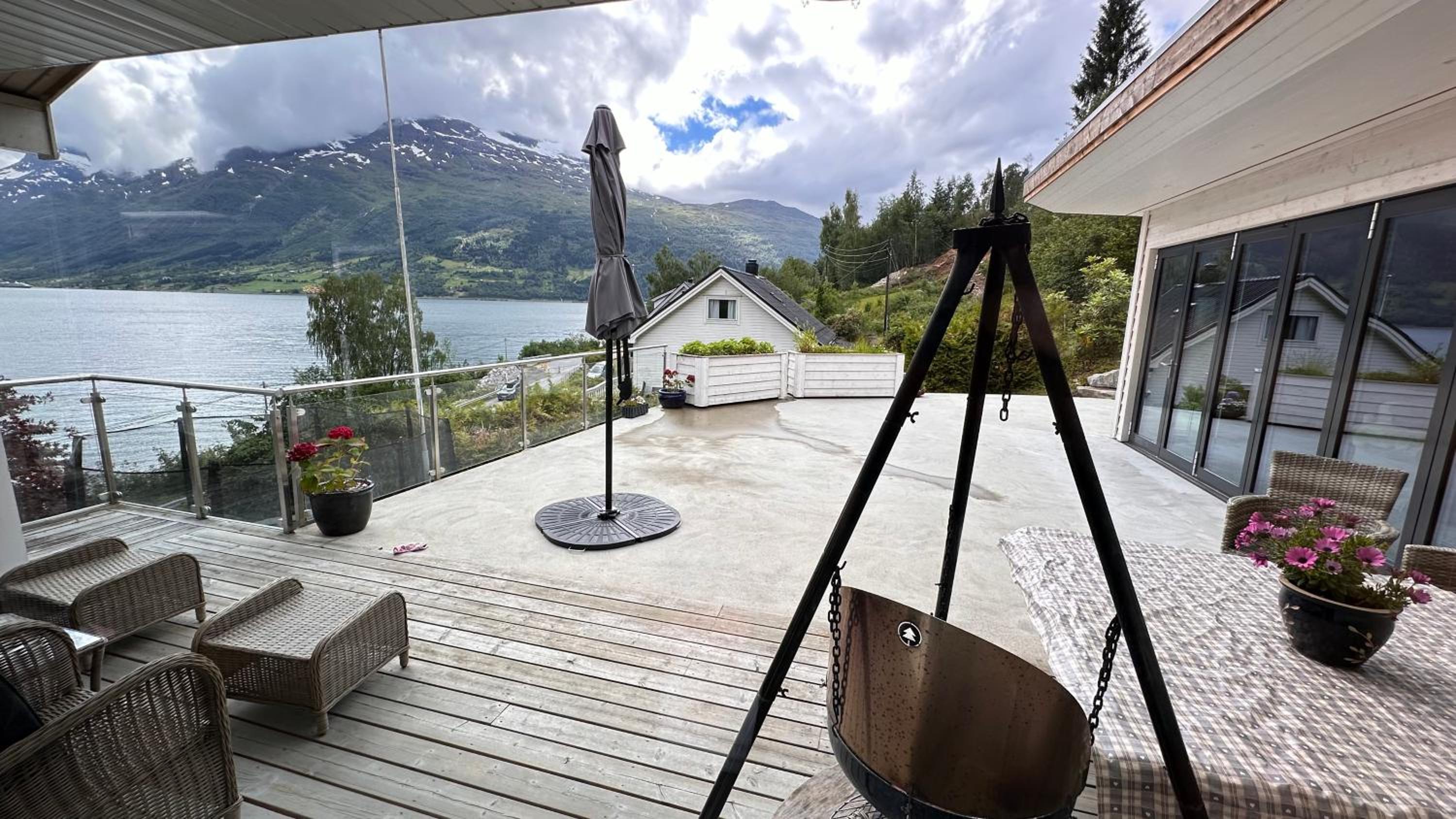 Panorama #CasaSolvik #Loen