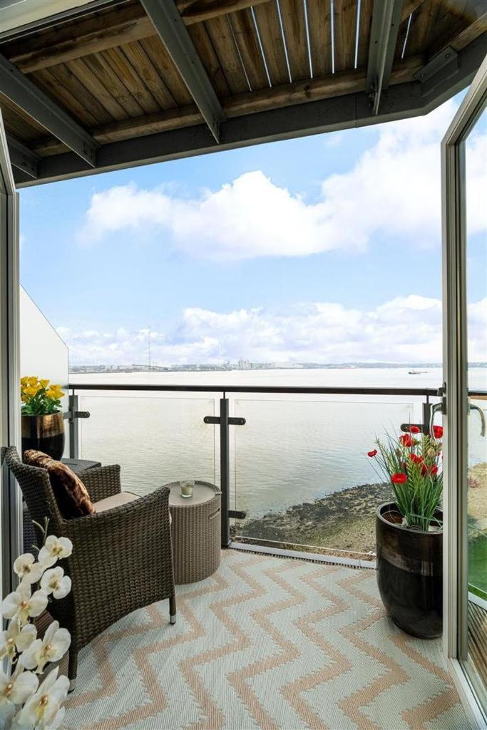 large Penthouse with parking view 3