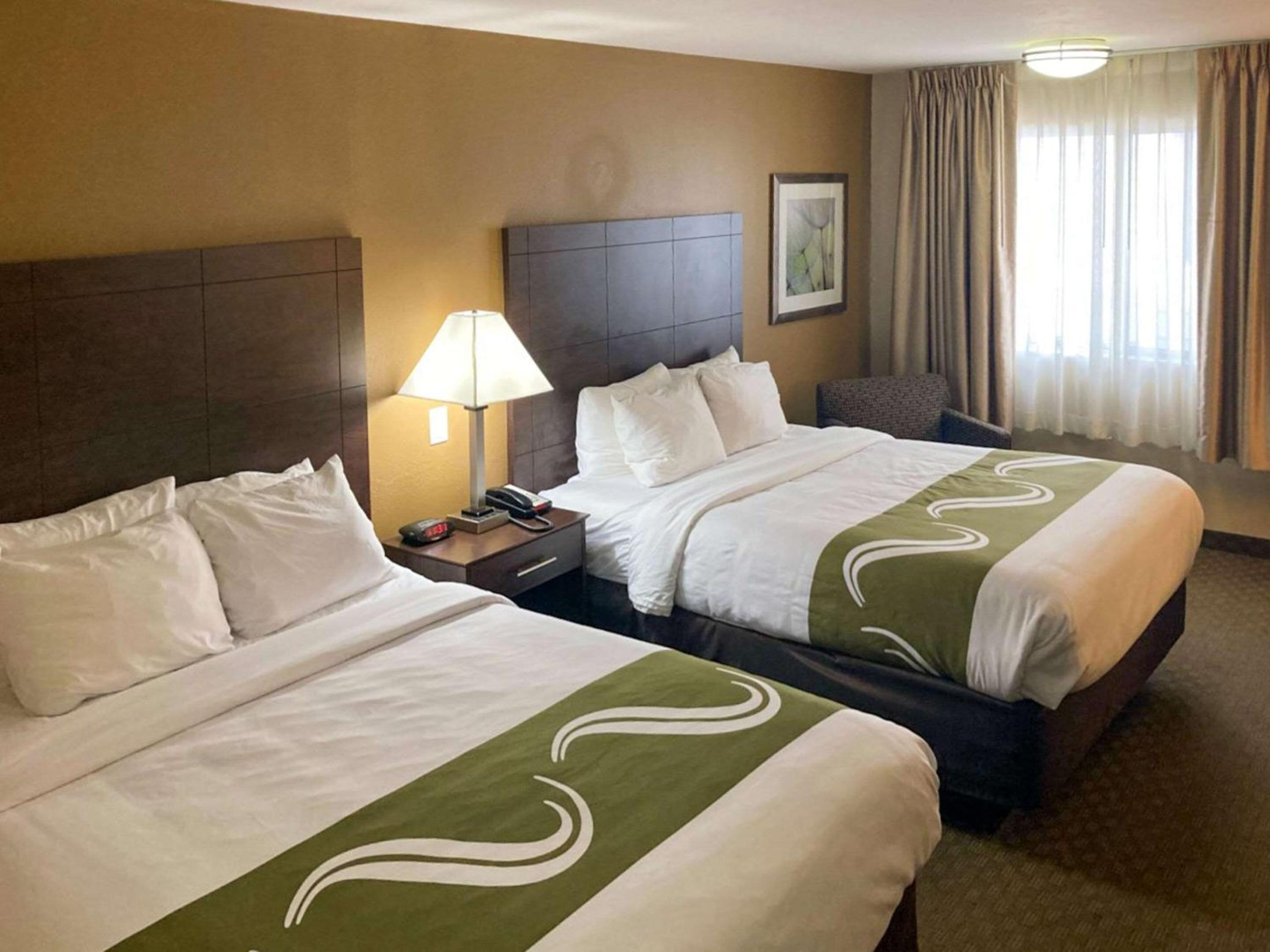 Ontario Vacations - Quality Inn - Property Image 9