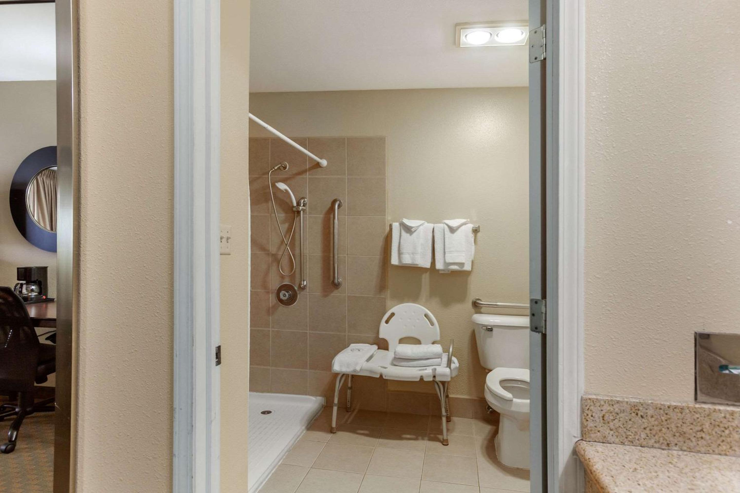 Quality Inn Ontario
