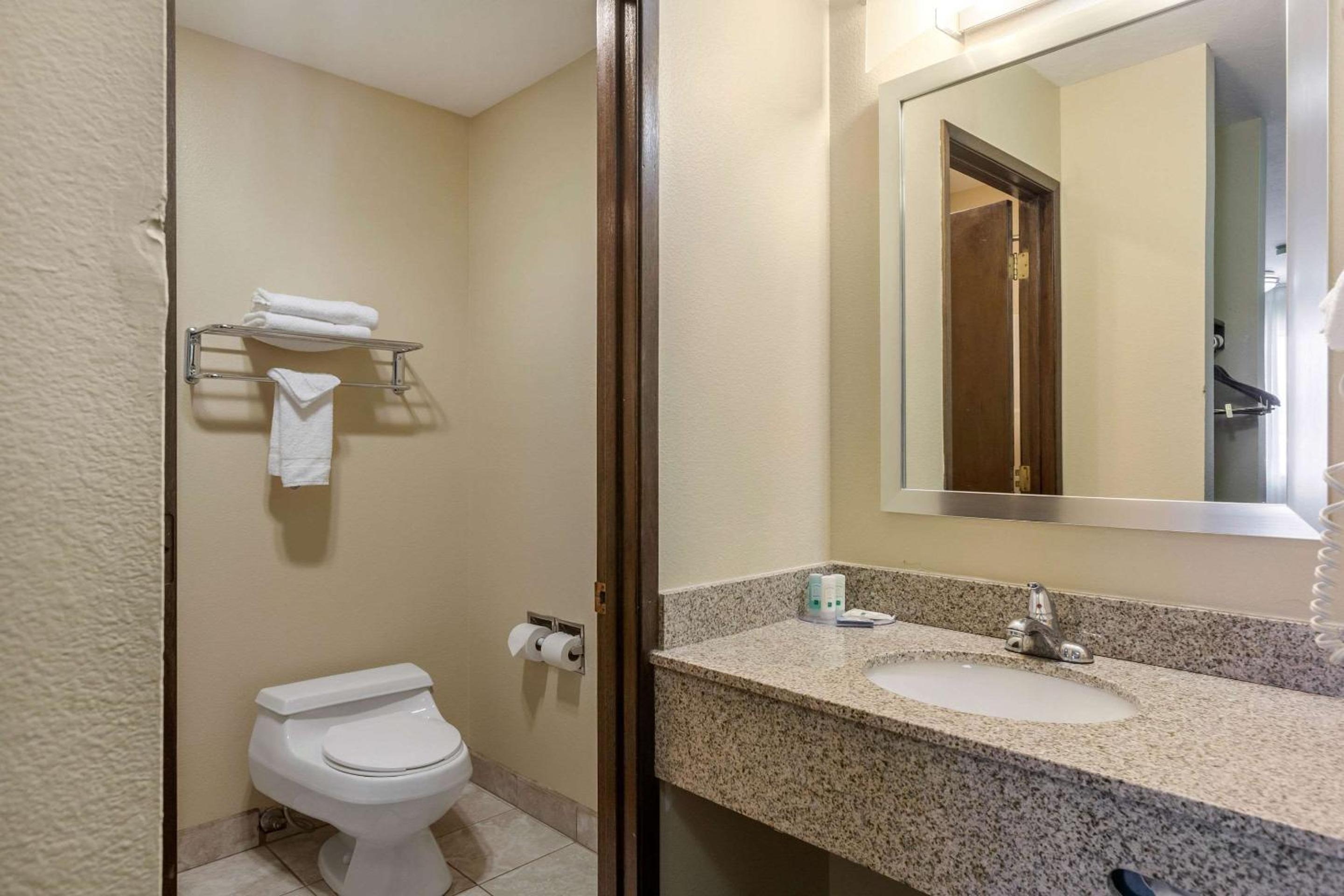 Quality Inn Ontario