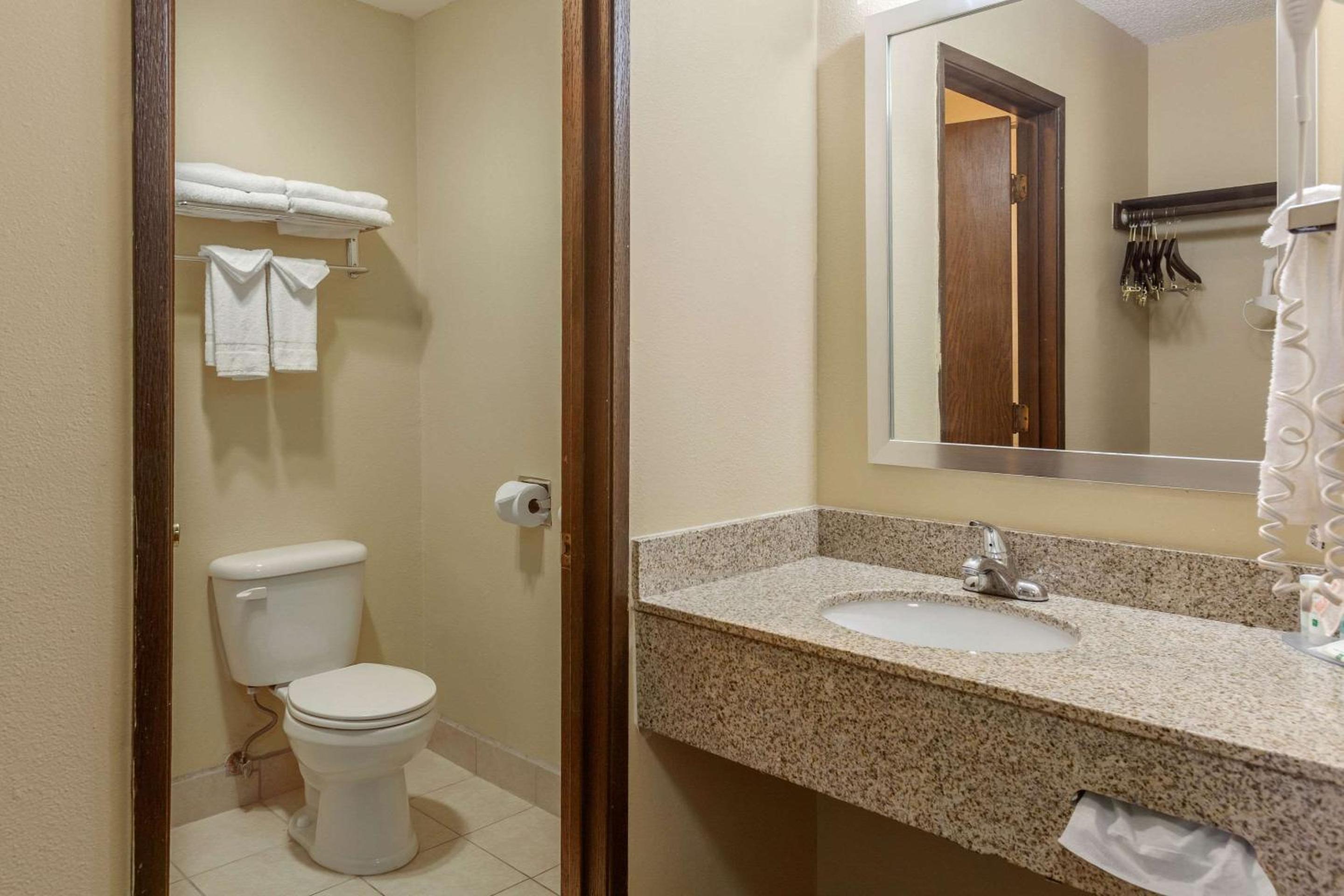 Quality Inn Ontario