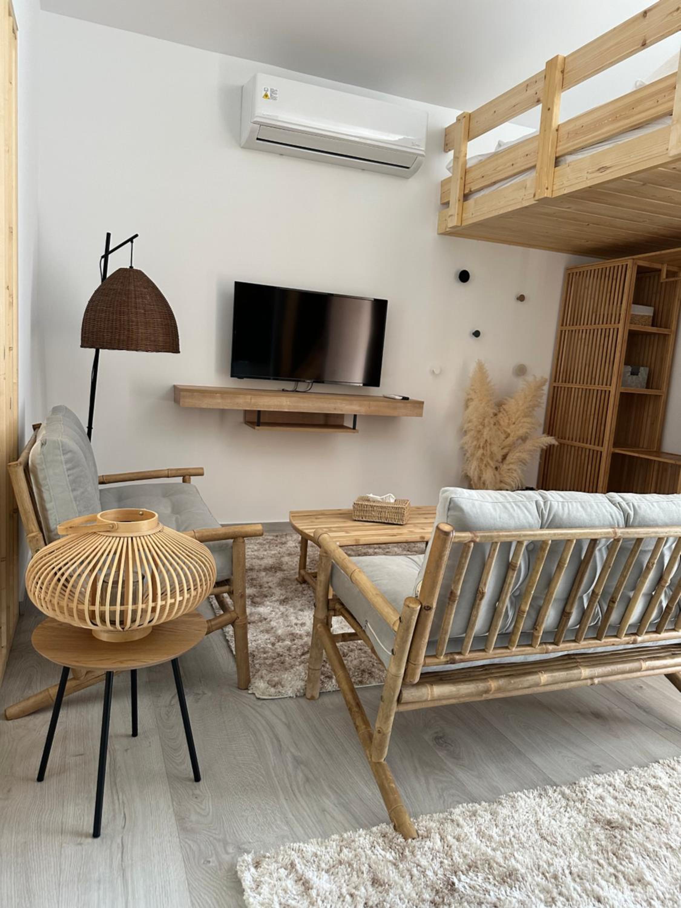 Nafplio Lodge