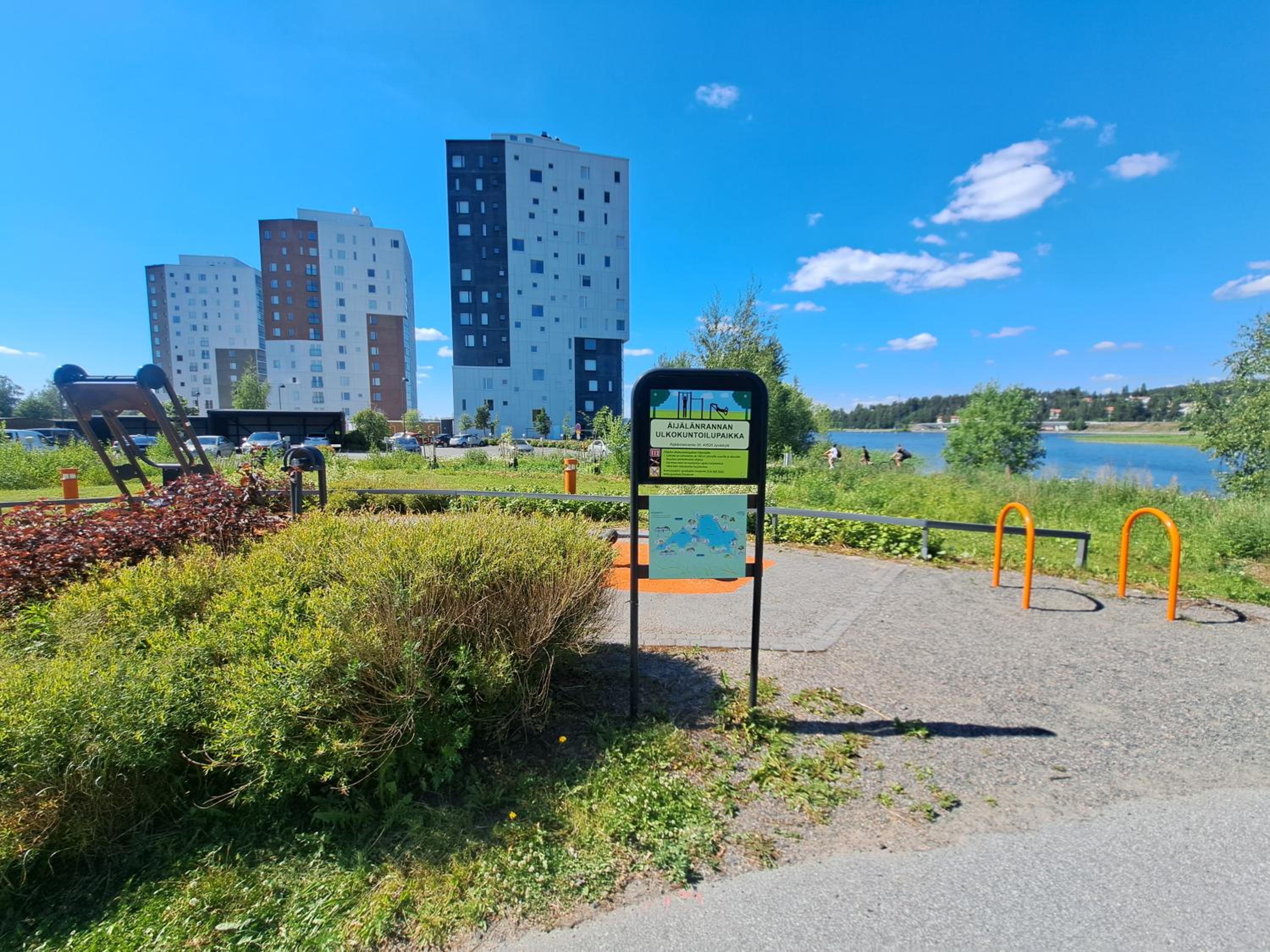 Luksuskolmio järvinäköalalla