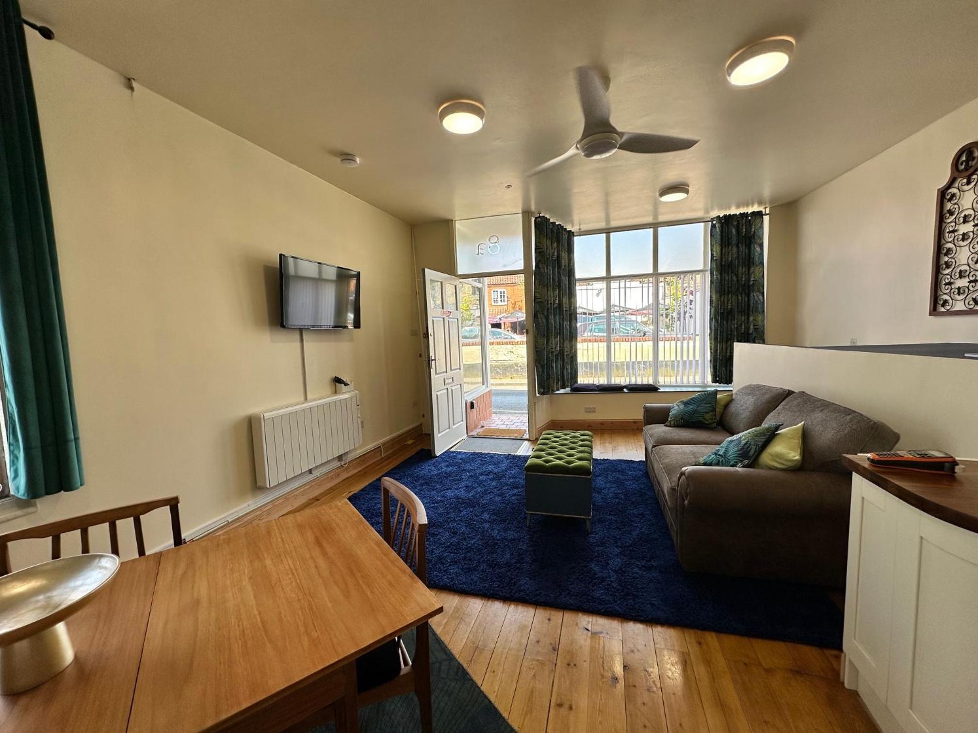 Taylor & Miller's Maisonette view 4