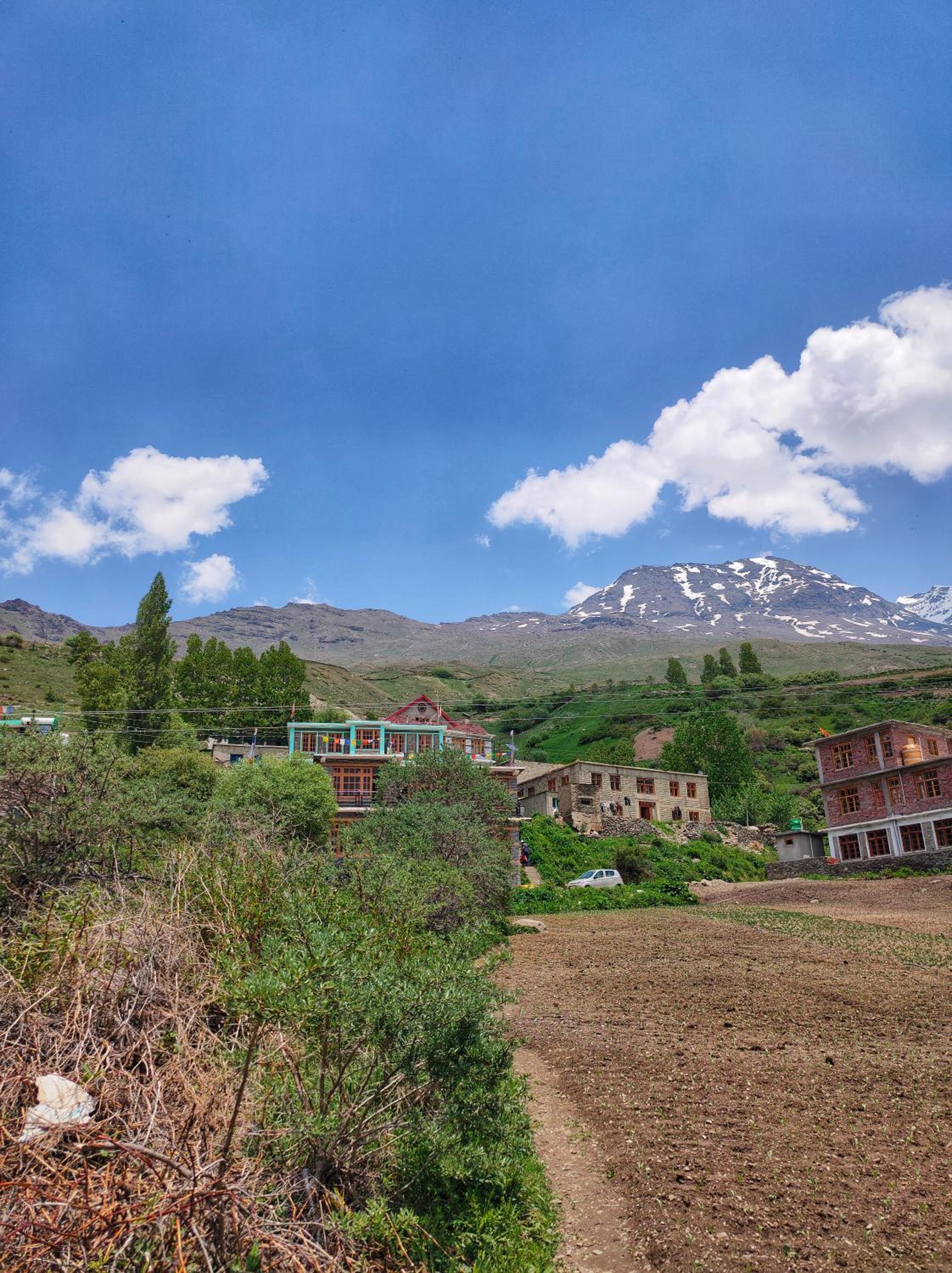 Bros Hostel & Cafe, Sissu view 4