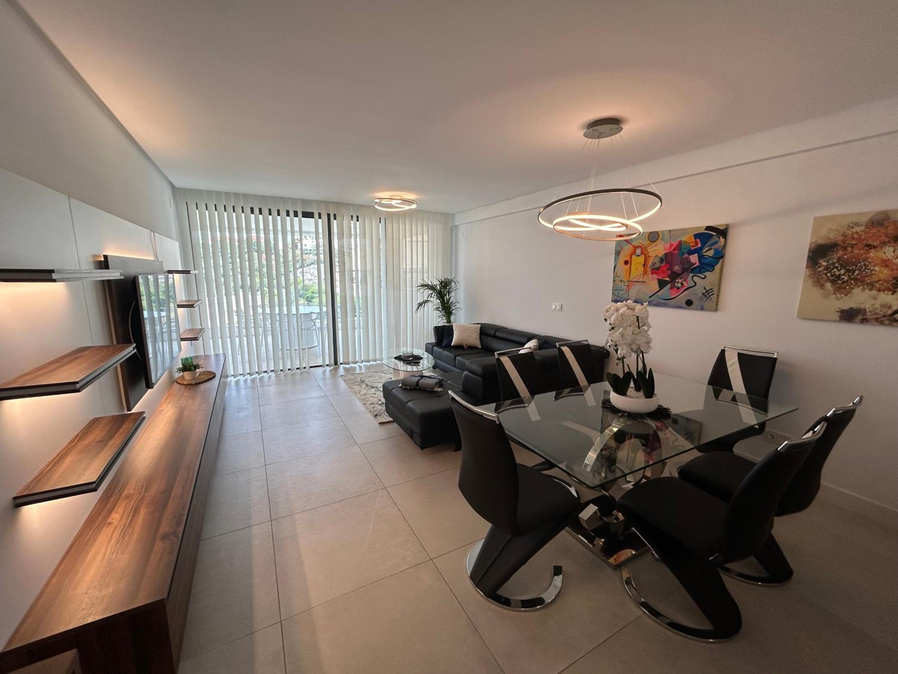 Apartamento con jardin en Cabopino Artola Homes