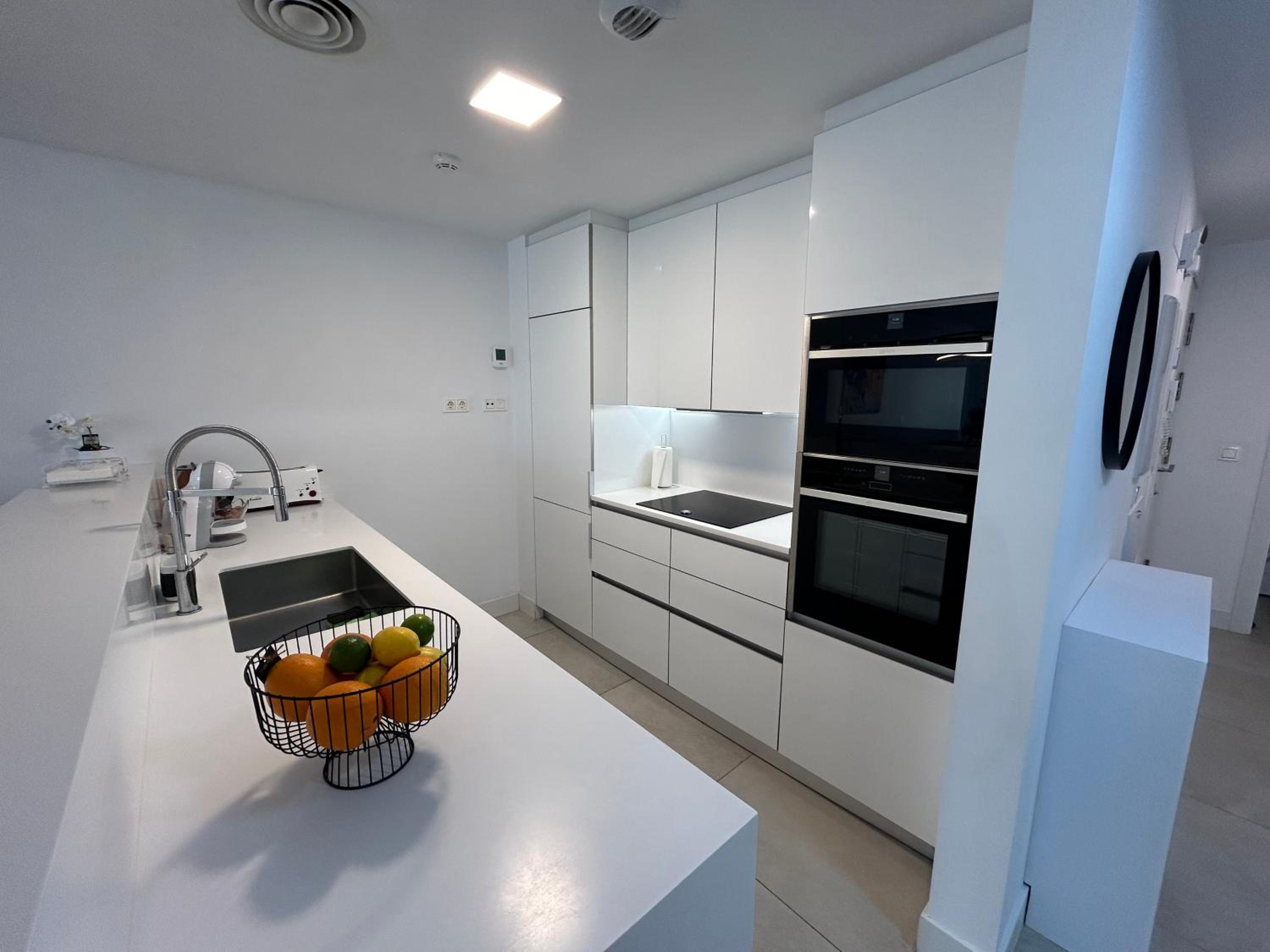 Apartamento con jardin en Cabopino Artola Homes