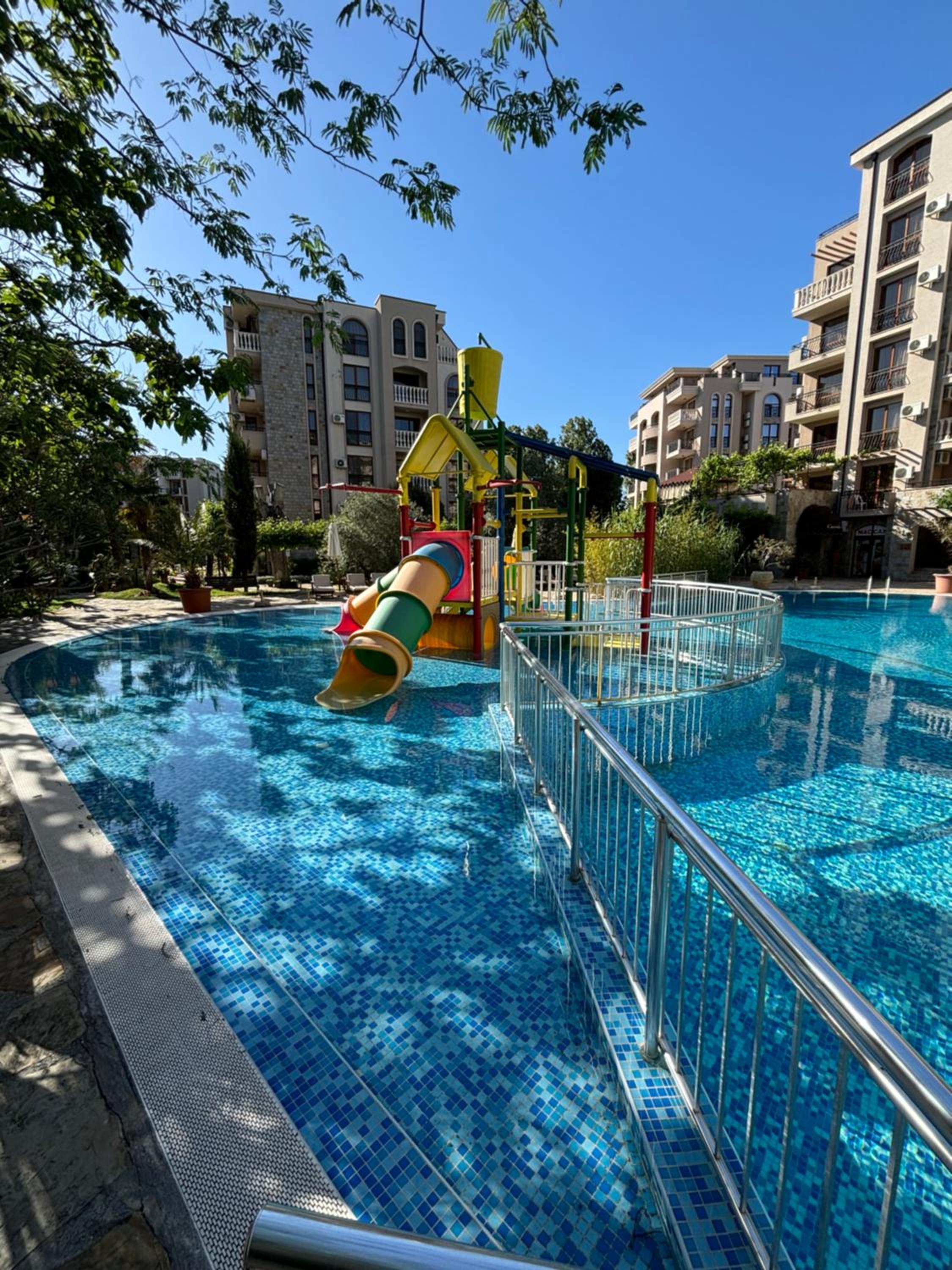 Studio/free yoga&aqua aerobic