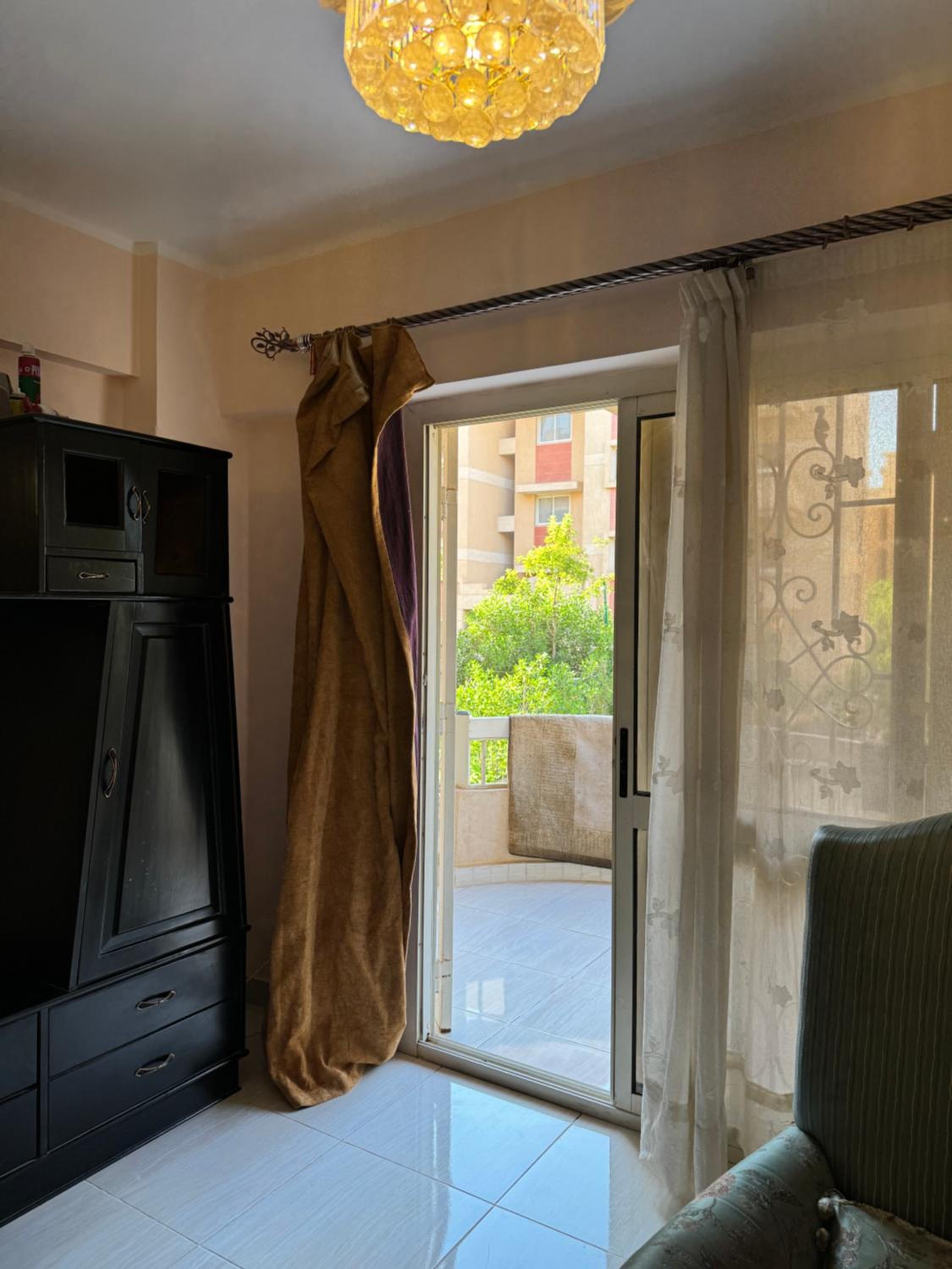 Mohandseen Oasis compound apartment