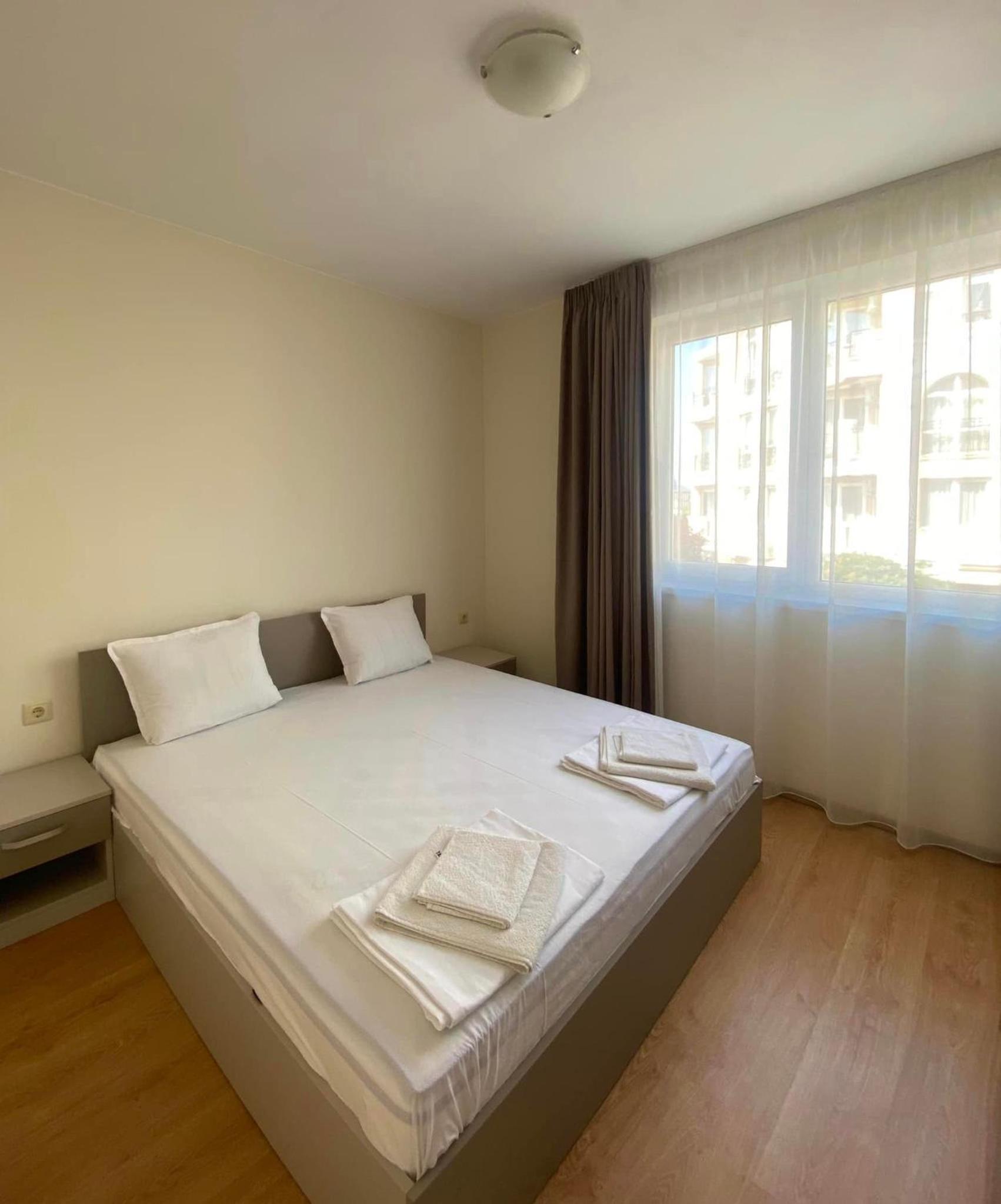 Irina Apartments