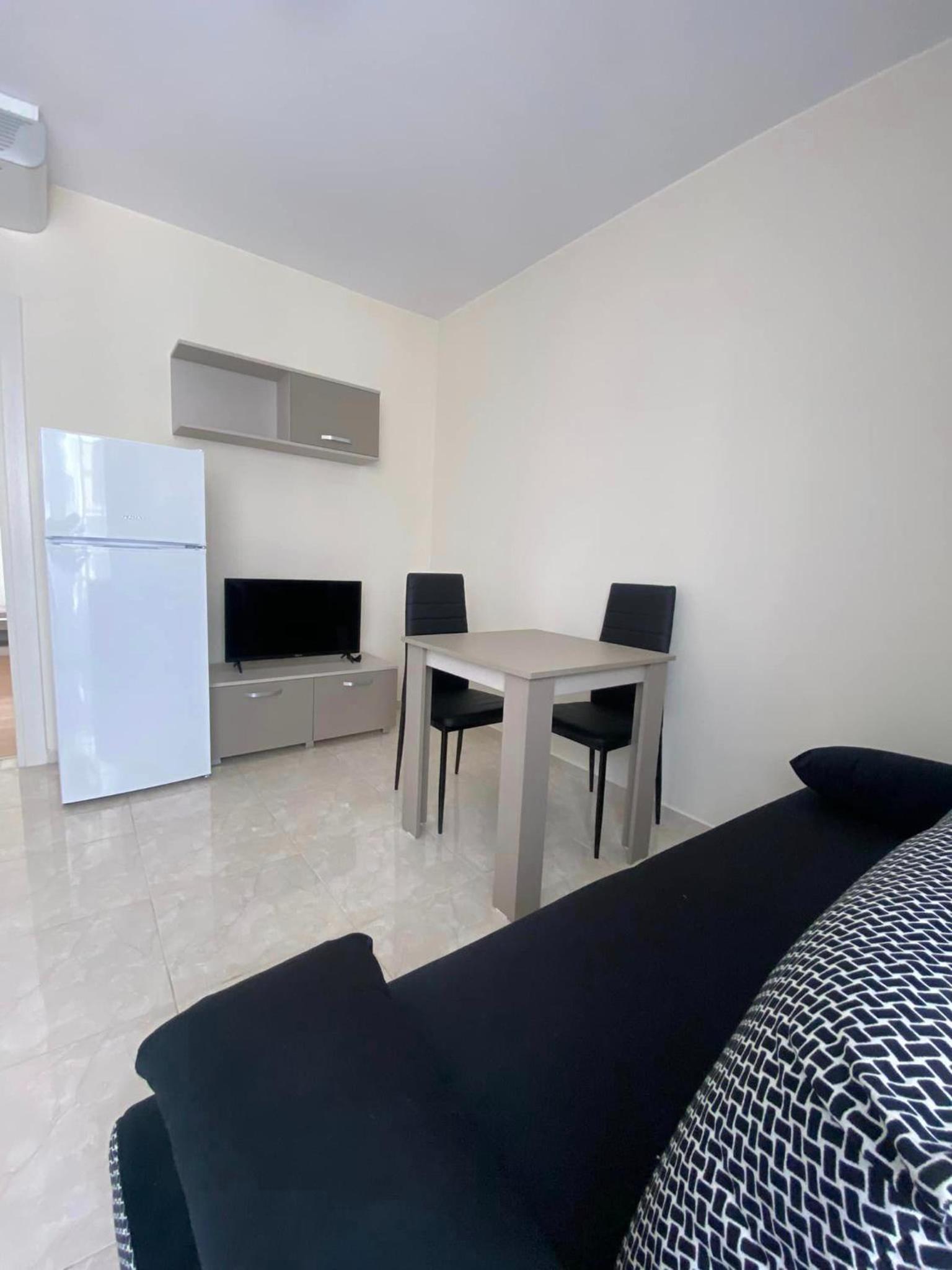 Irina Apartments