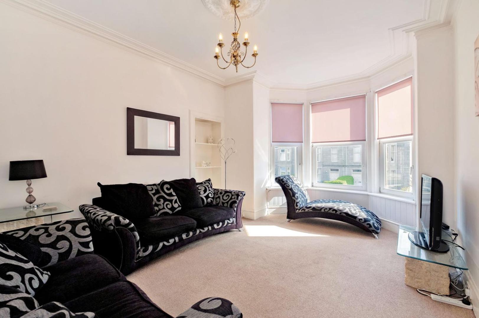 Aberdeen Central West End Apartments view 5