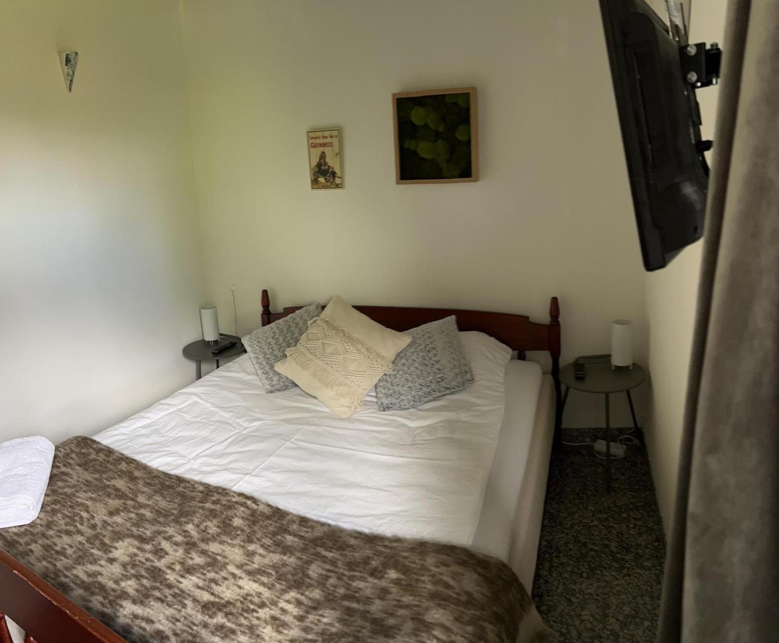 Fabolous 1 bed room apartment by the sea