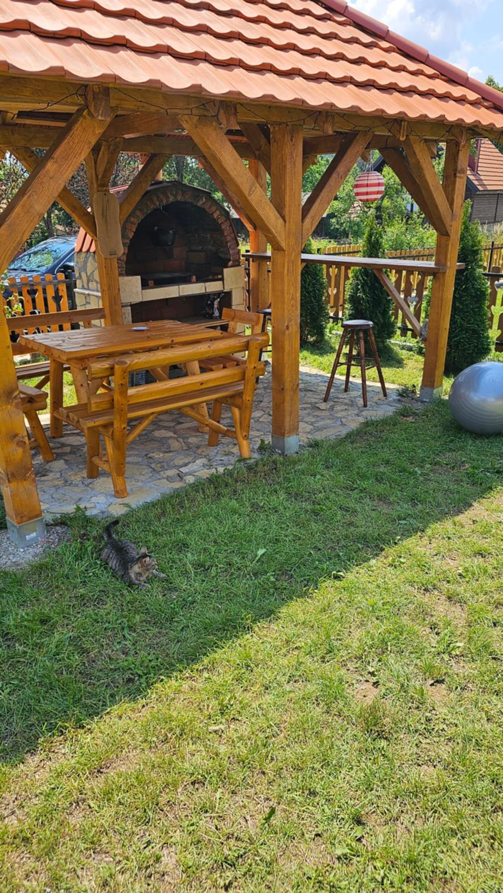 Photo 10