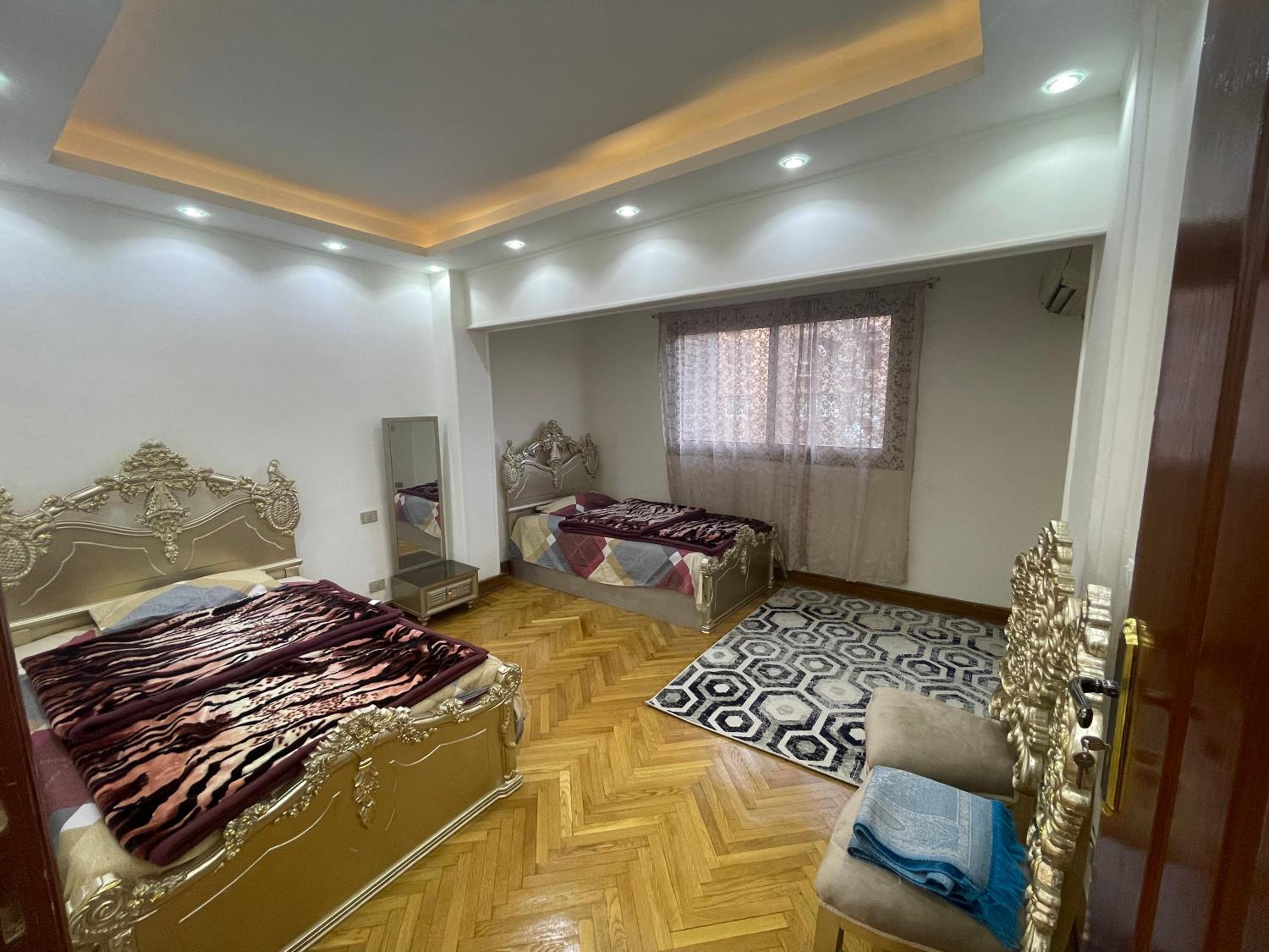 New Modern Luxurious Apartment