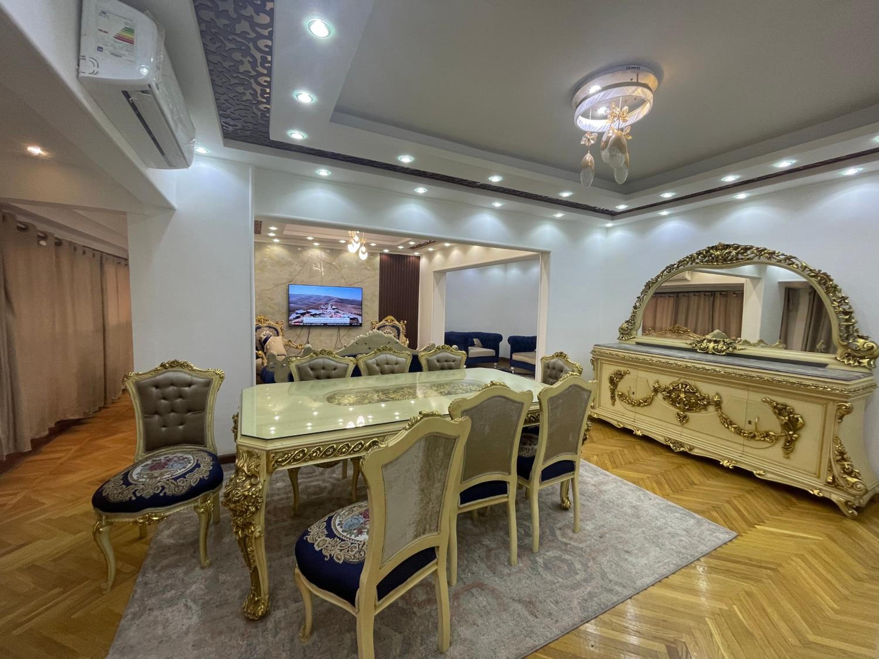 New Modern Luxurious Apartment