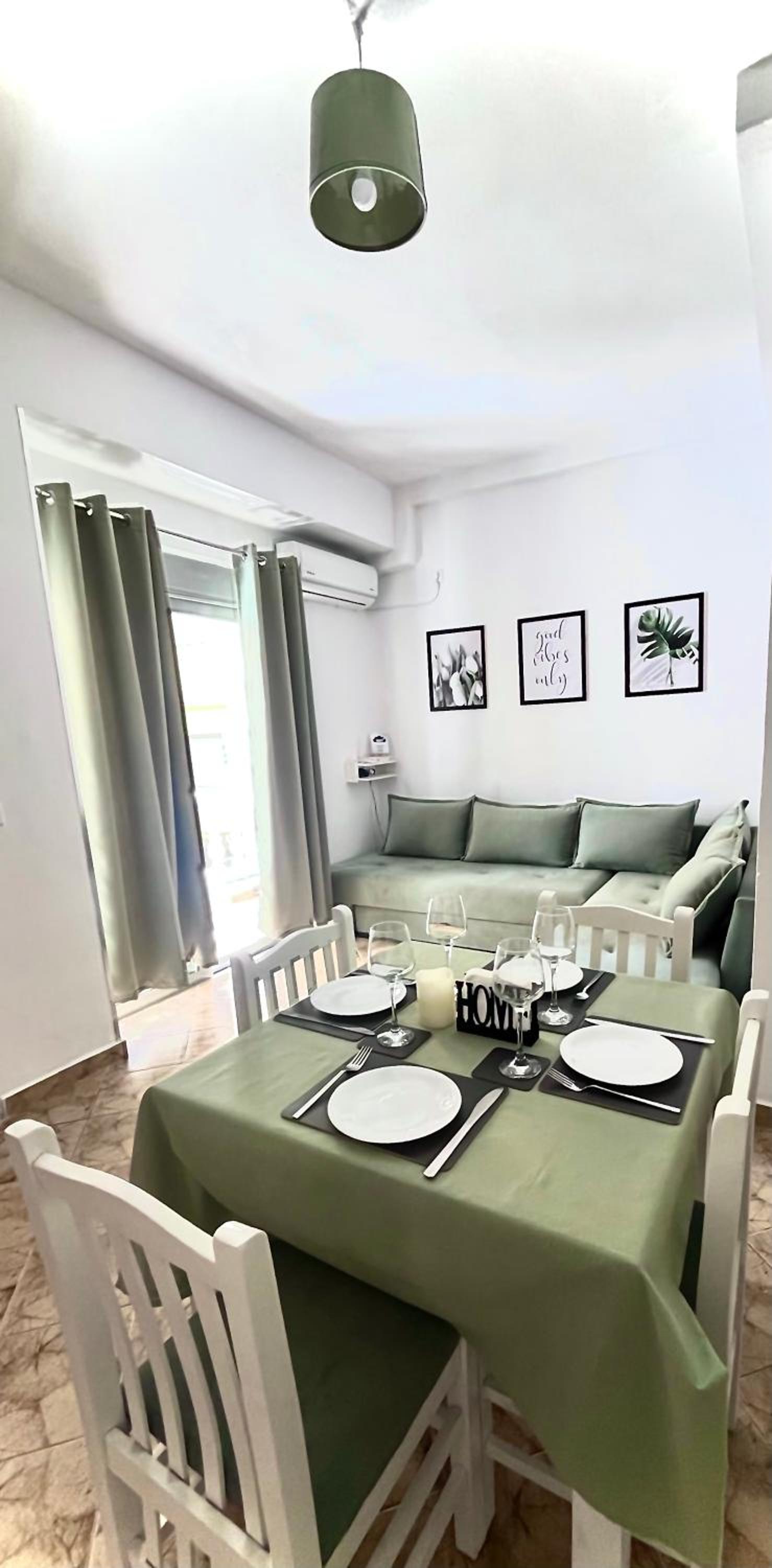 Happy Apartment