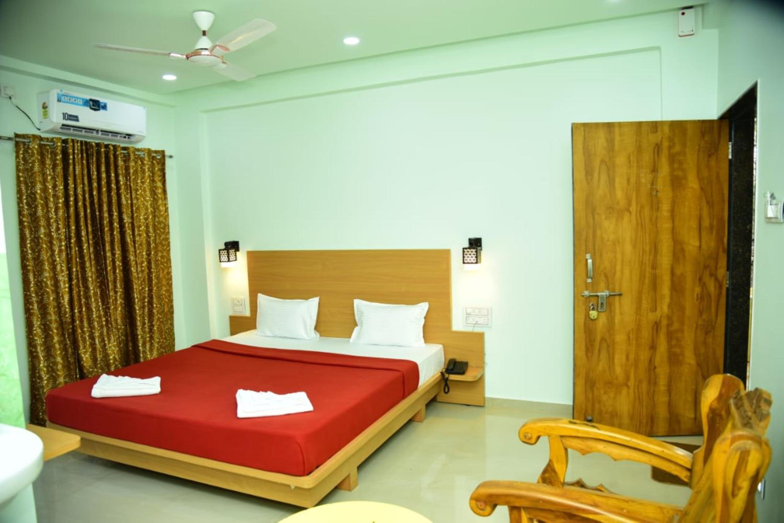 Hotel Shalini Palace