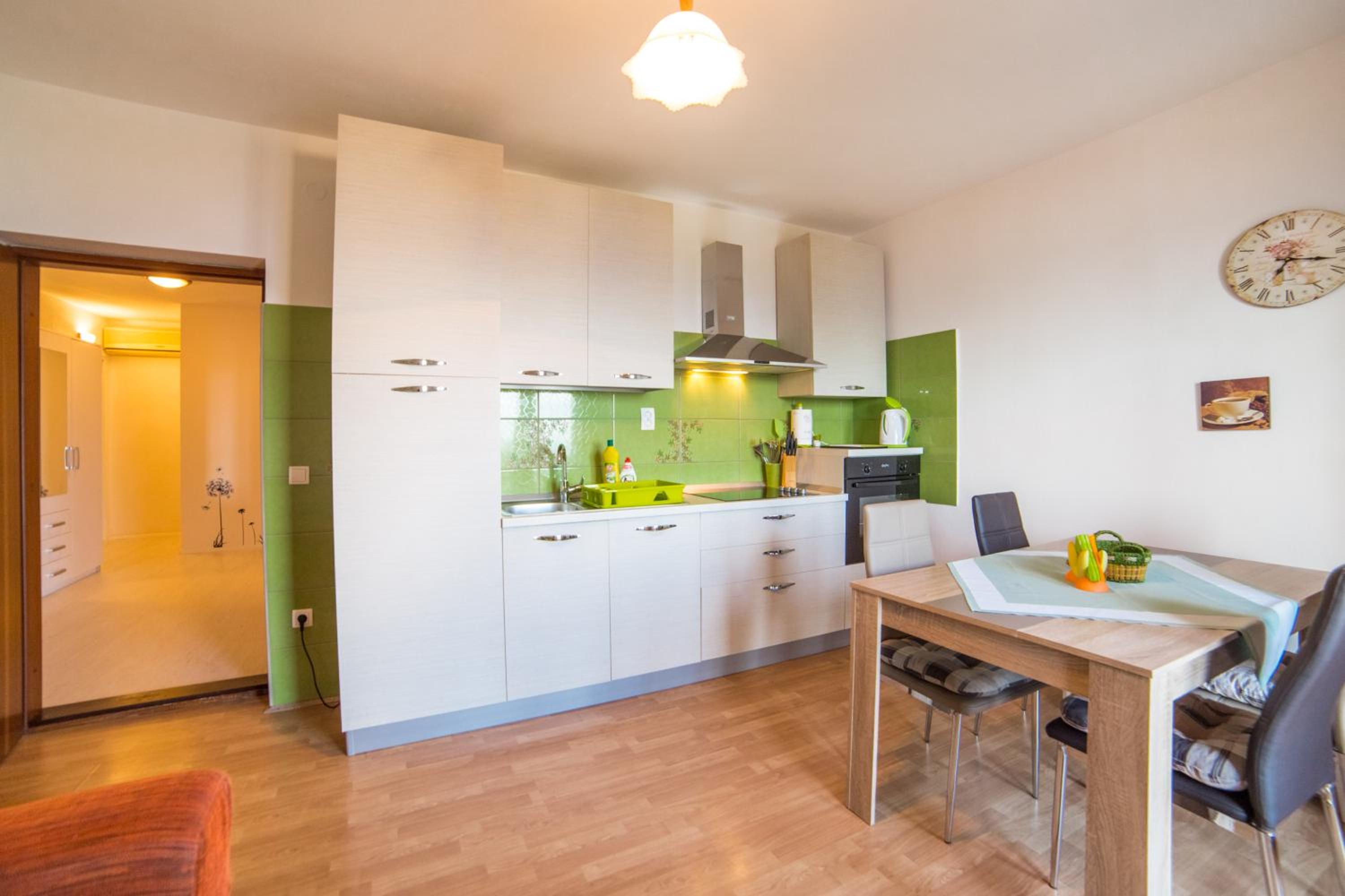 Apartment Mande en Brist