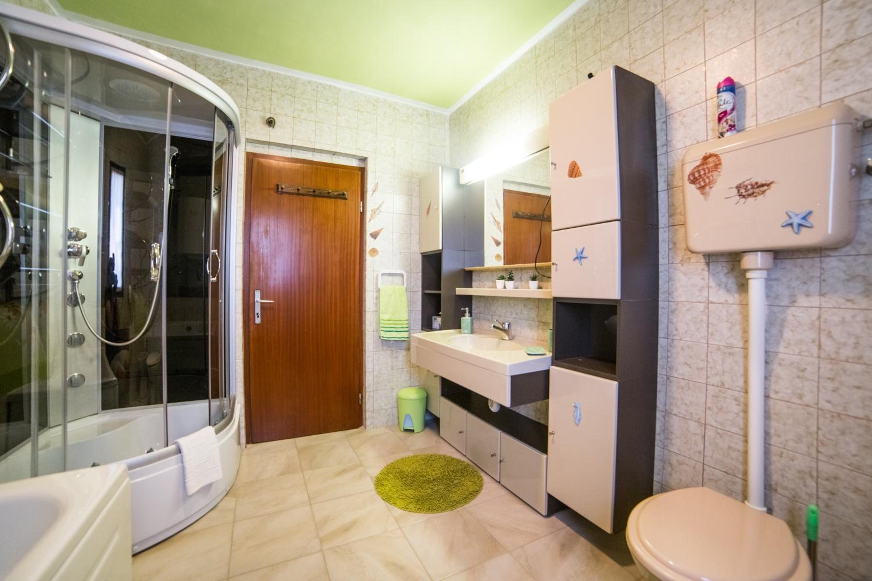 Apartment Mande