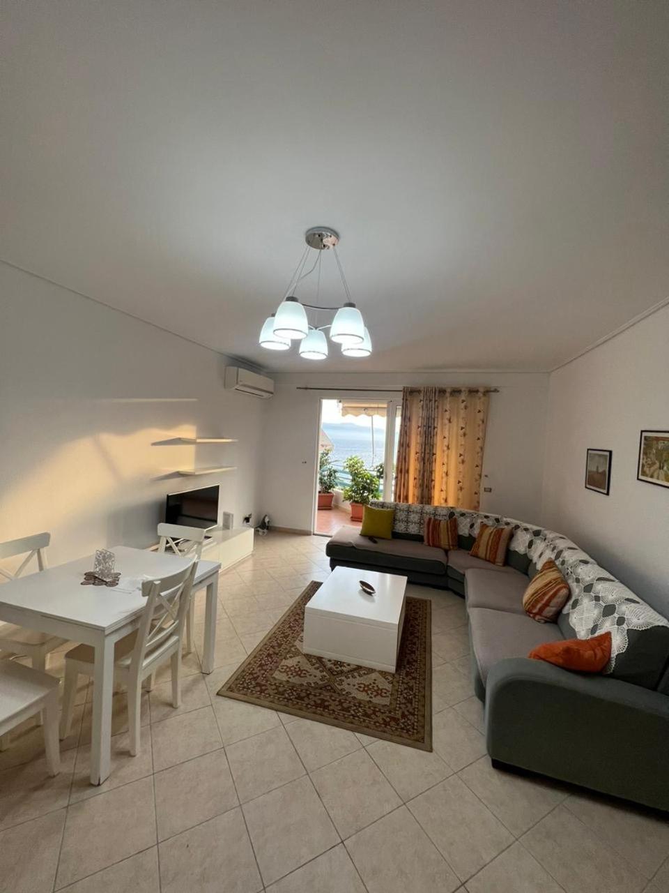 M & A apartment